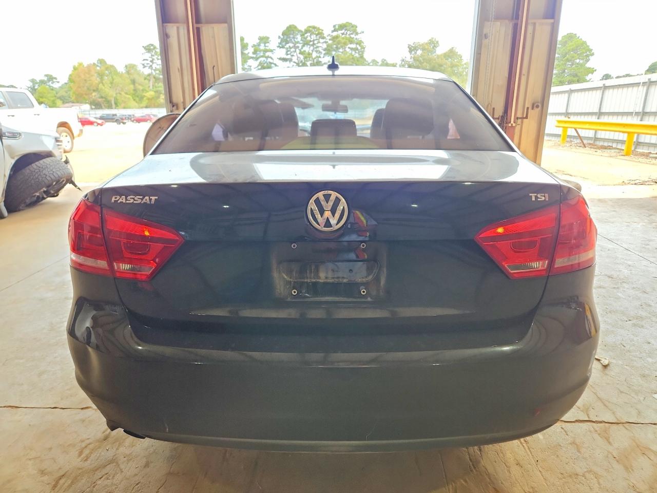 2015 Volkswagen Passat S Black vin: 1VWAS7A39FC037584