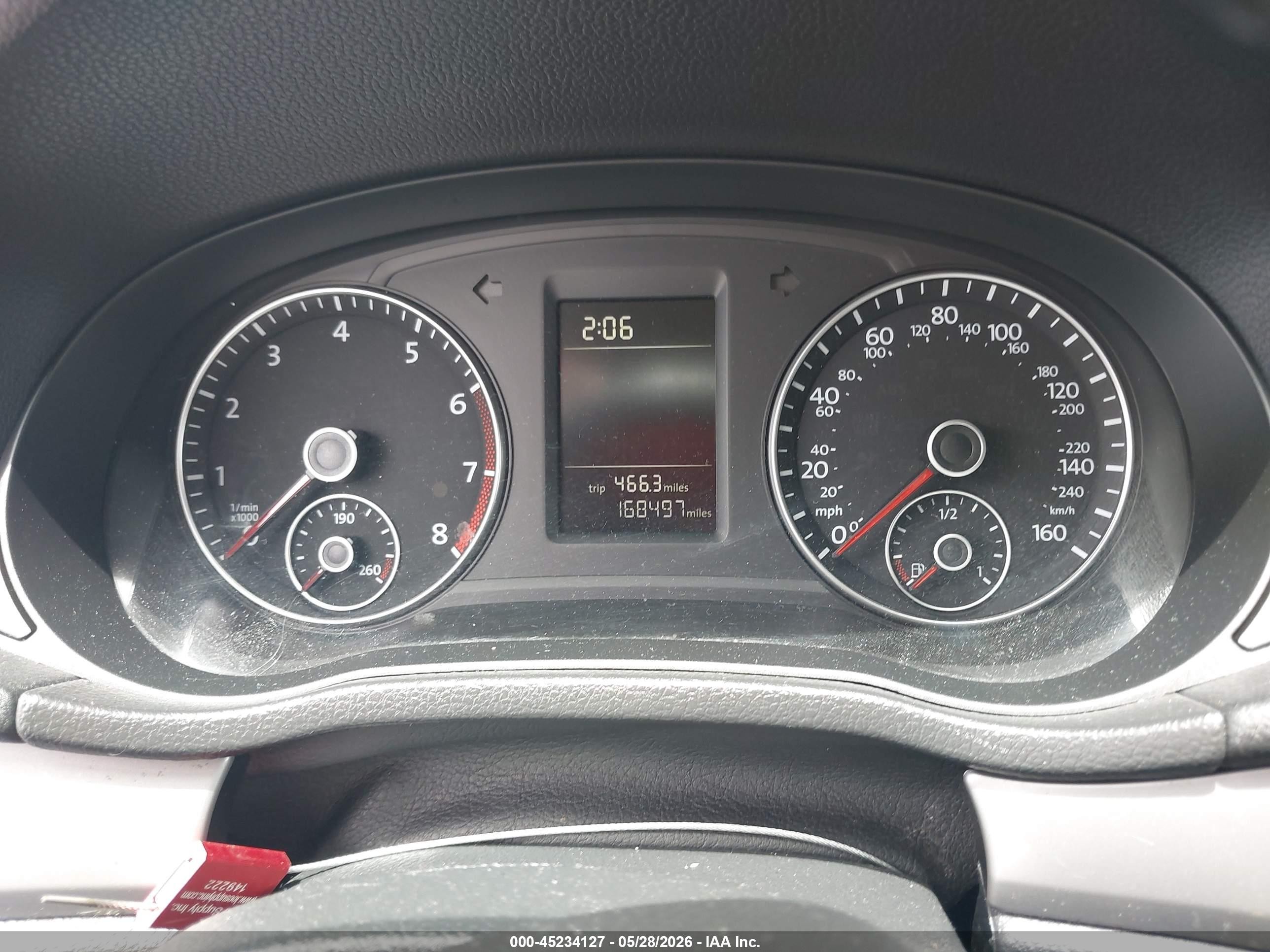 2015 Volkswagen Passat 1.8t Limited Edition Серый vin: 1VWAS7A39FC106614