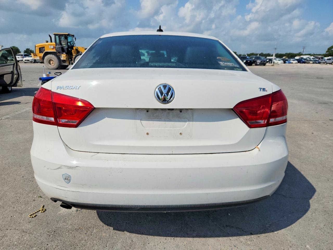 2015 Volkswagen Passat S White vin: 1VWAS7A39FC114499