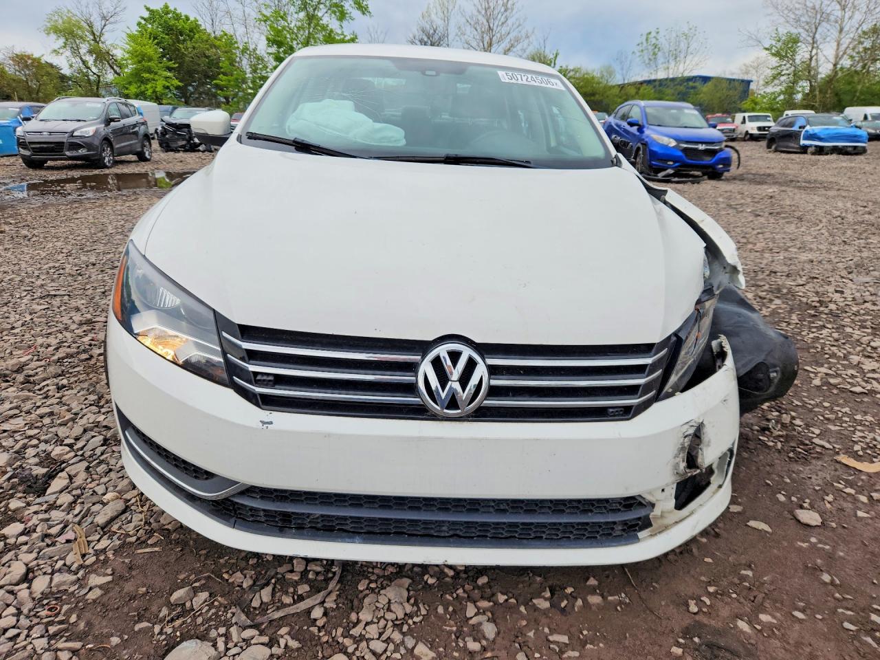 2015 Volkswagen Passat S White vin: 1VWAS7A3XFC020812