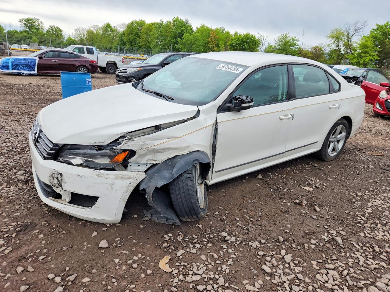 2015 Volkswagen Passat S White vin: 1VWAS7A3XFC020812