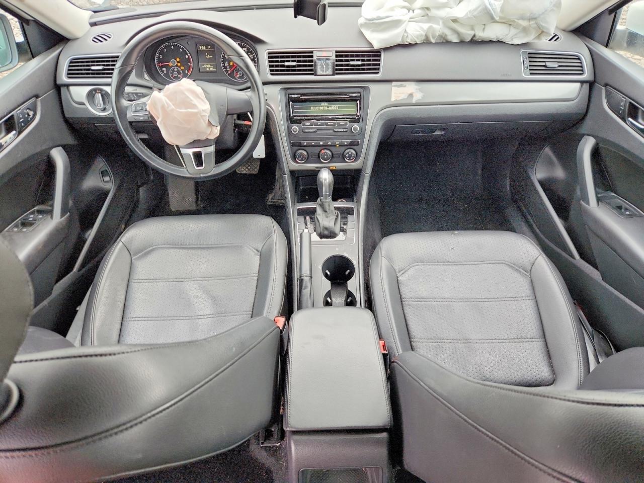 2015 Volkswagen Passat S White vin: 1VWAS7A3XFC020812