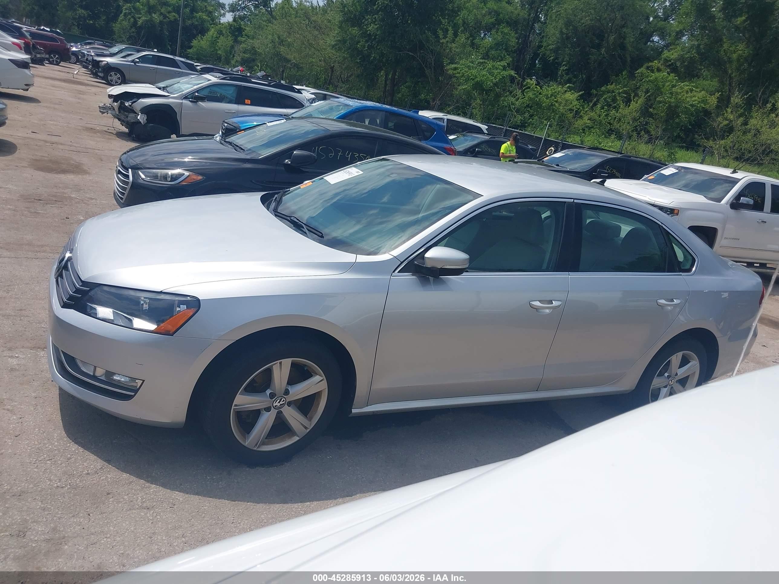 2015 Volkswagen Passat 1.8t Limited Edition Silver vin: 1VWAS7A3XFC079603