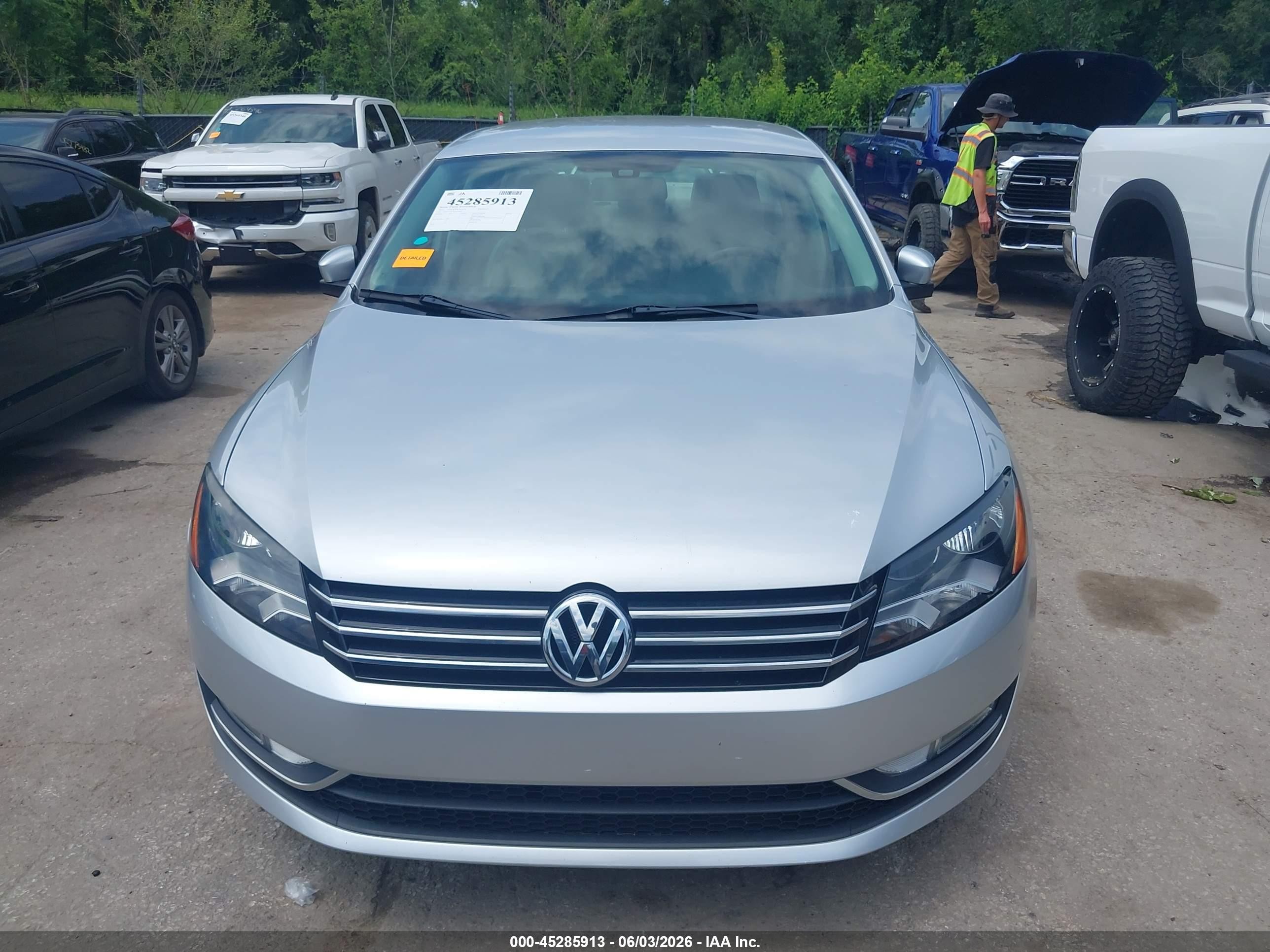 2015 Volkswagen Passat 1.8t Limited Edition Silver vin: 1VWAS7A3XFC079603