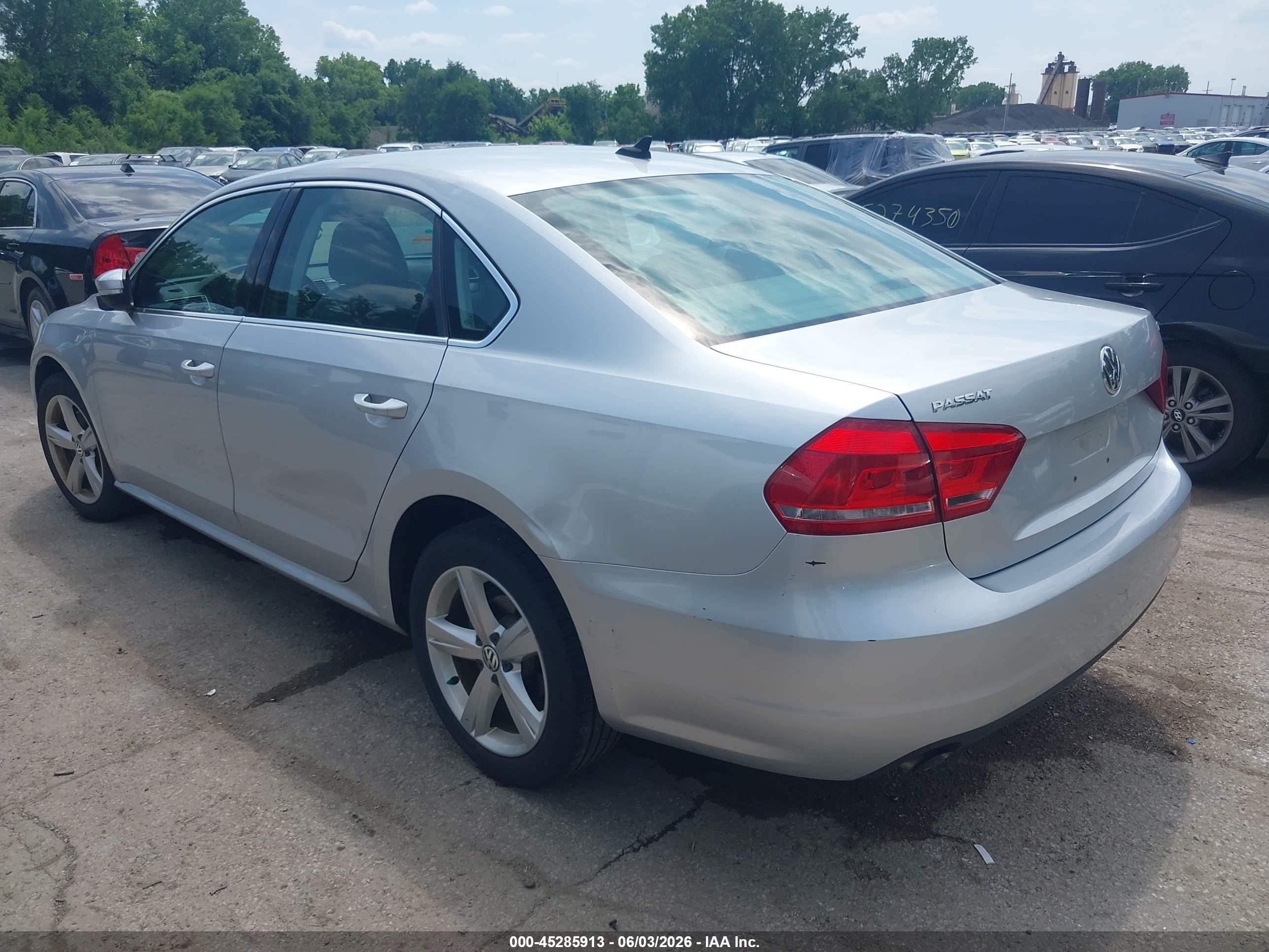 2015 Volkswagen Passat 1.8t Limited Edition Silver vin: 1VWAS7A3XFC079603