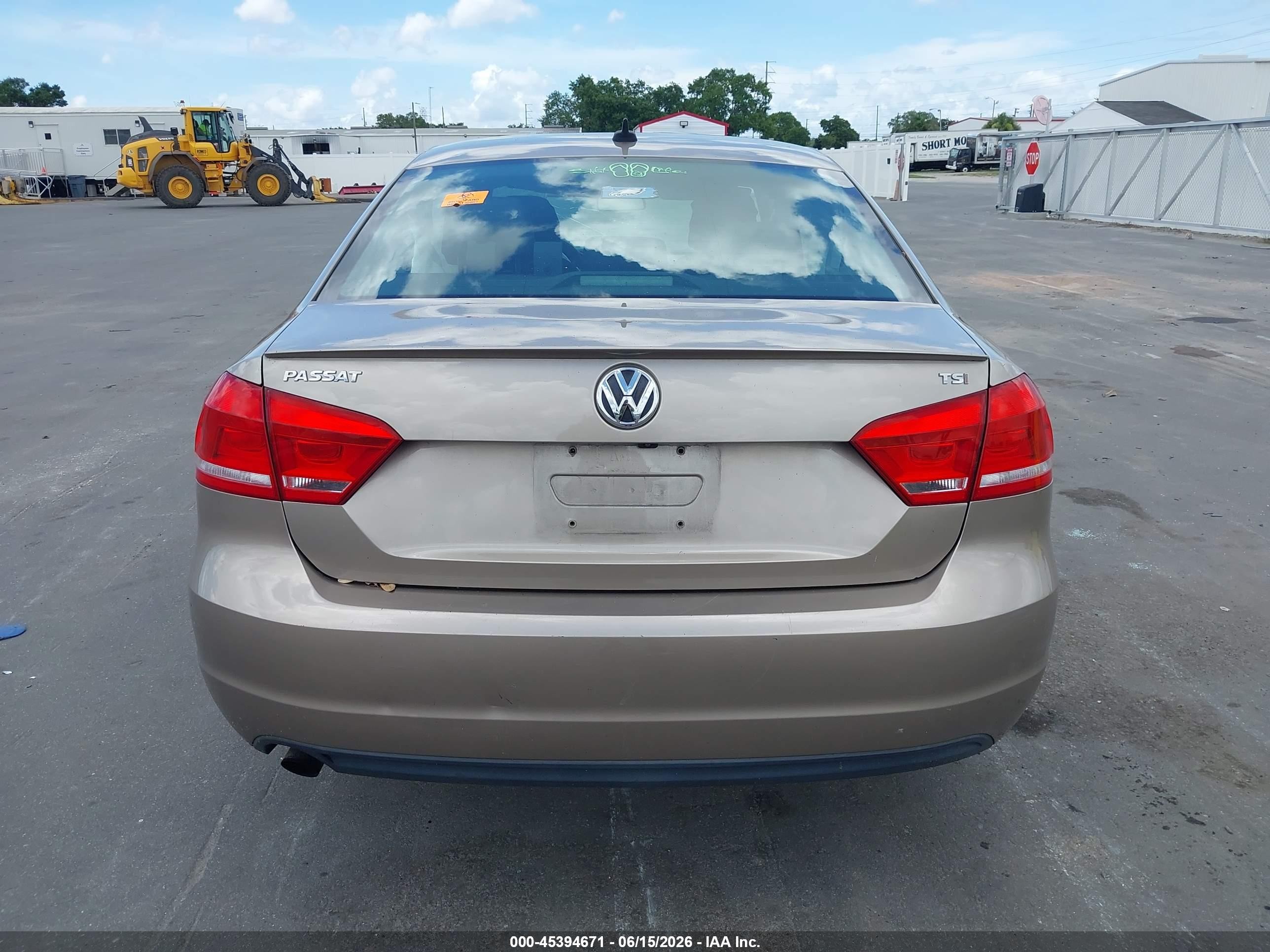 2015 Volkswagen Passat 1.8t Limited Edition Gray vin: 1VWAS7A3XFC079875