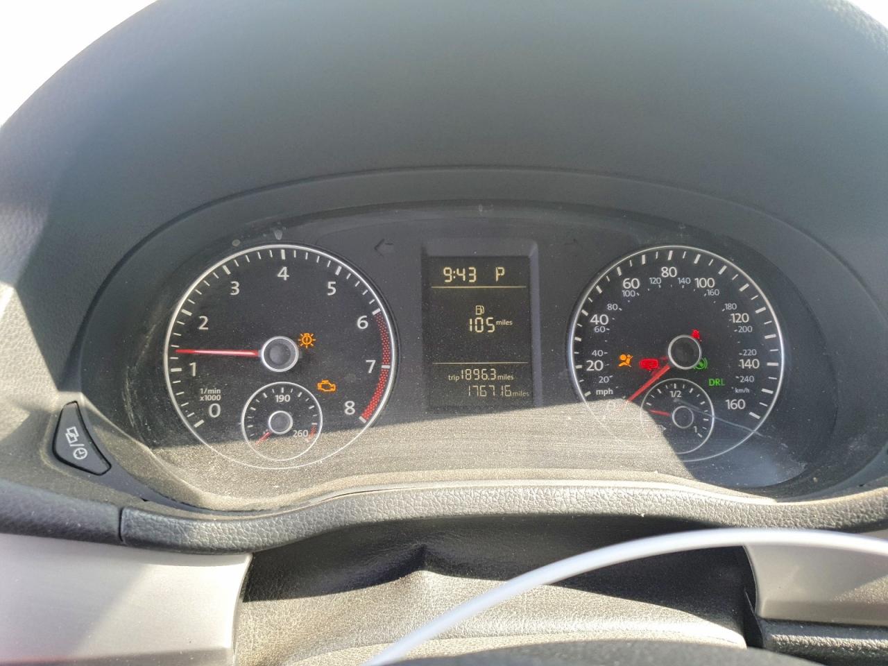 2014 Volkswagen Passat S Белый vin: 1VWAT7A30EC050008