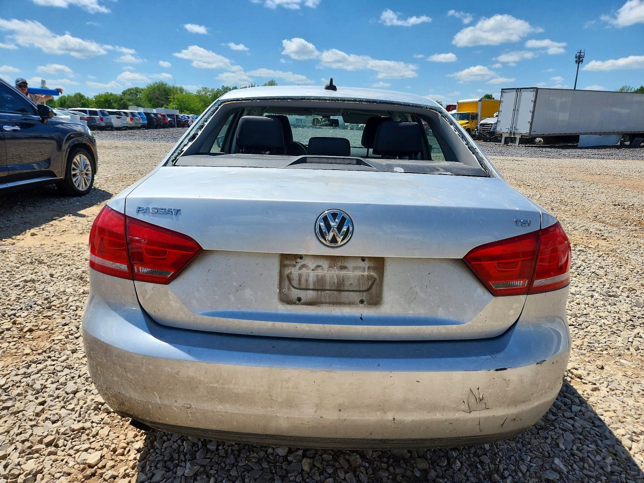 2014 Volkswagen Passat S Silver vin: 1VWAT7A30EC075846