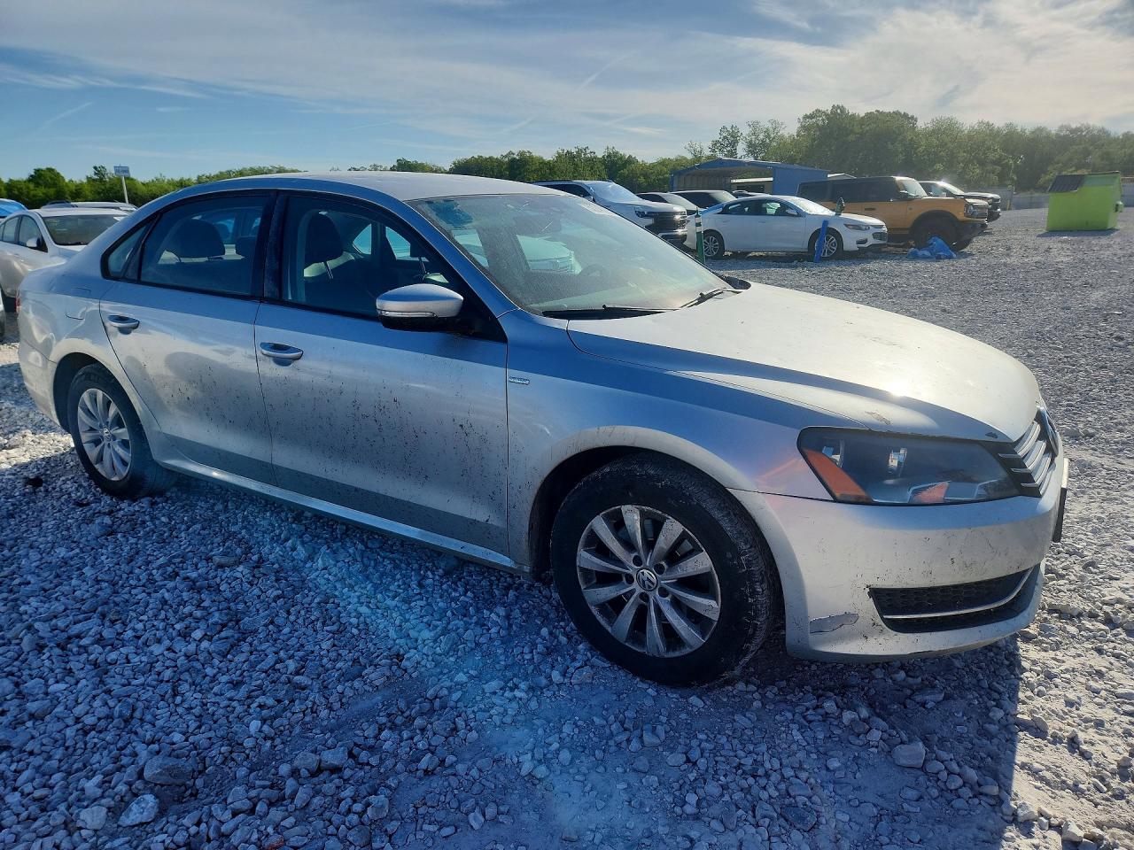 2014 Volkswagen Passat S Silver vin: 1VWAT7A30EC075846