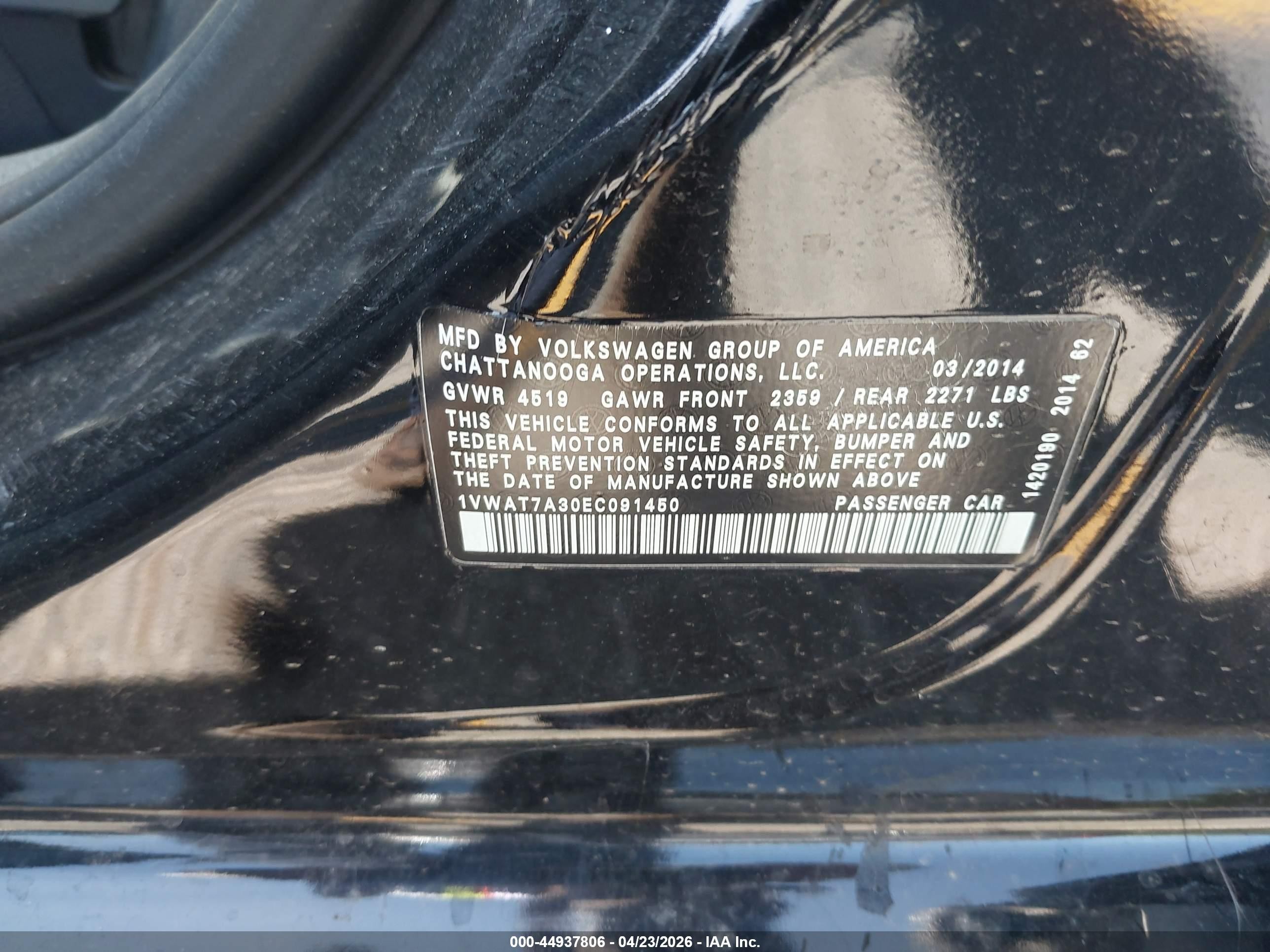 2014 Volkswagen Passat 1.8t S Черный vin: 1VWAT7A30EC091450
