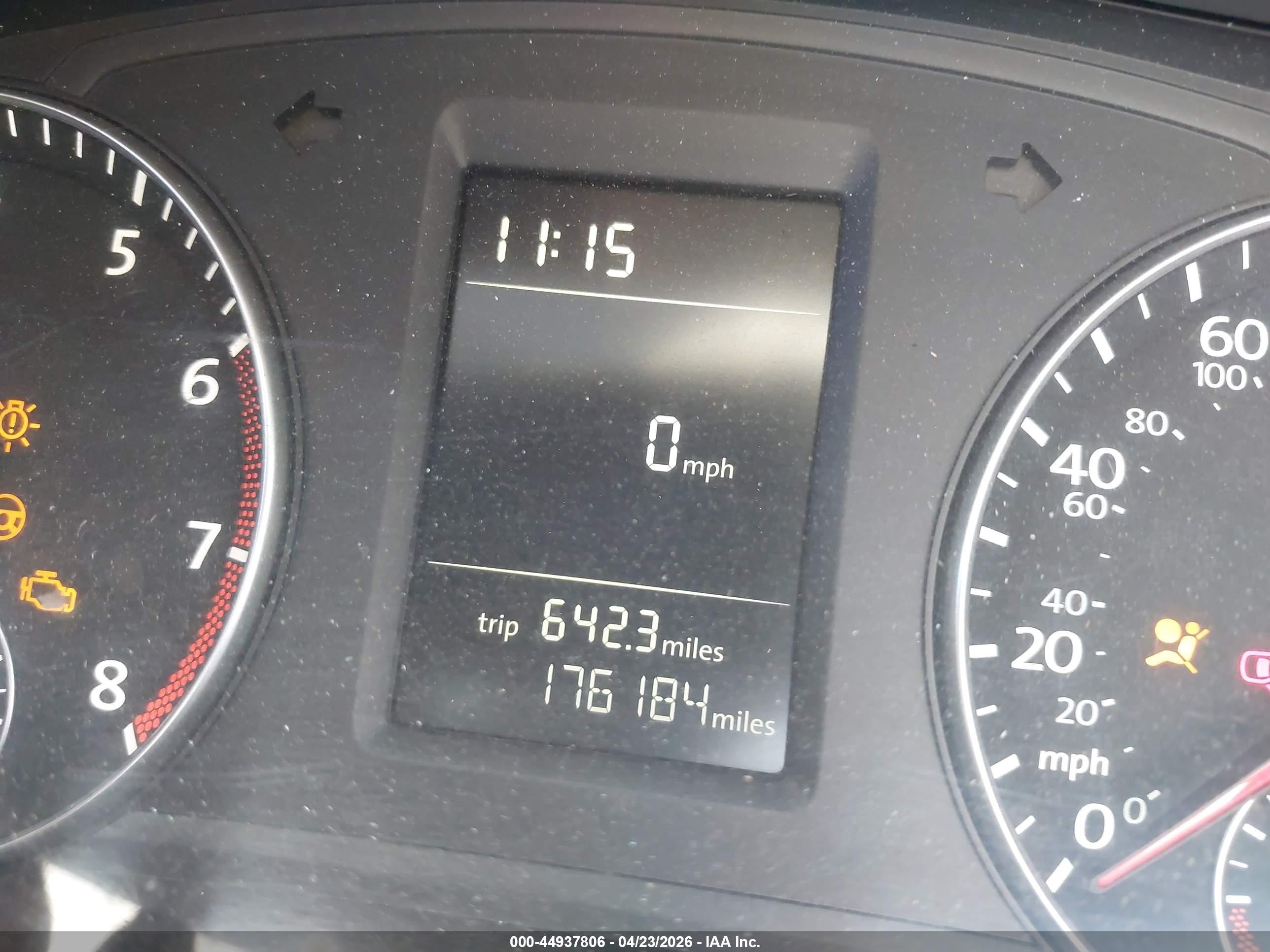 2014 Volkswagen Passat 1.8t S Черный vin: 1VWAT7A30EC091450