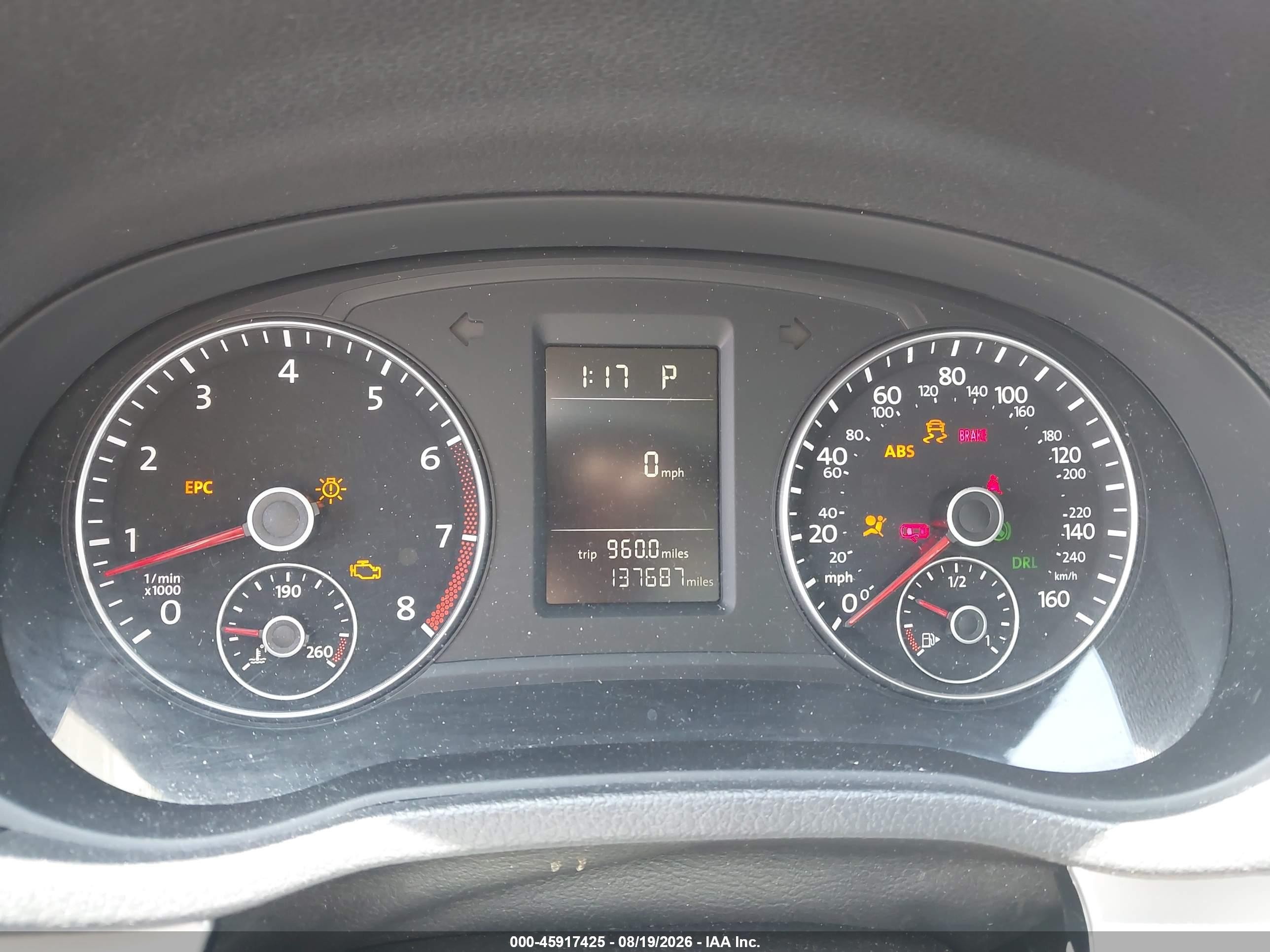 2014 Volkswagen Passat 1.8t S Silver vin: 1VWAT7A30EC111373