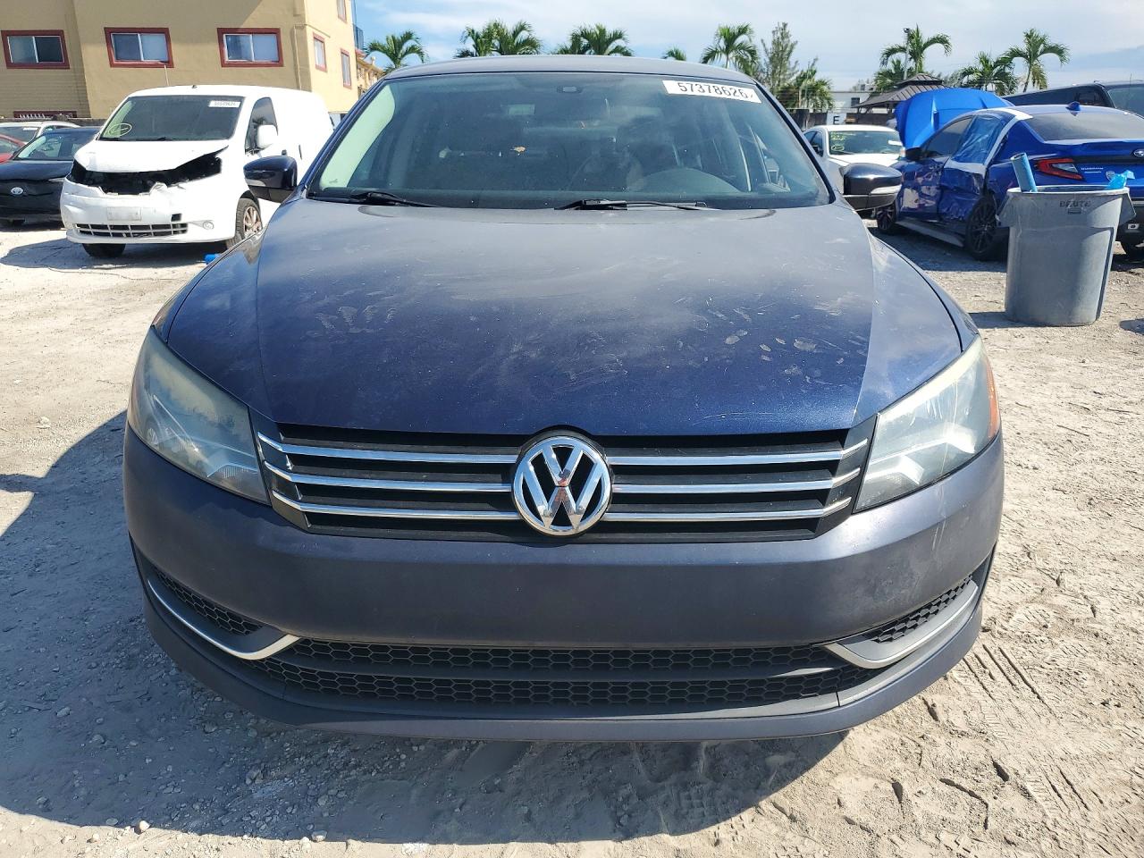 2015 Volkswagen Passat S Синий vin: 1VWAT7A30FC045425