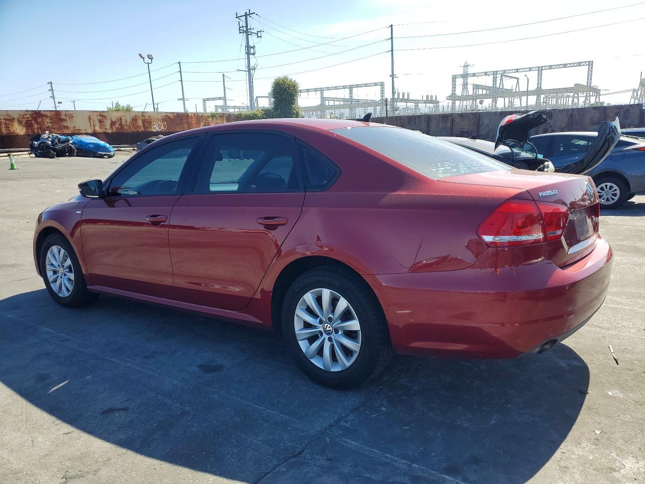 2015 Volkswagen Passat S Red vin: 1VWAT7A30FC046347