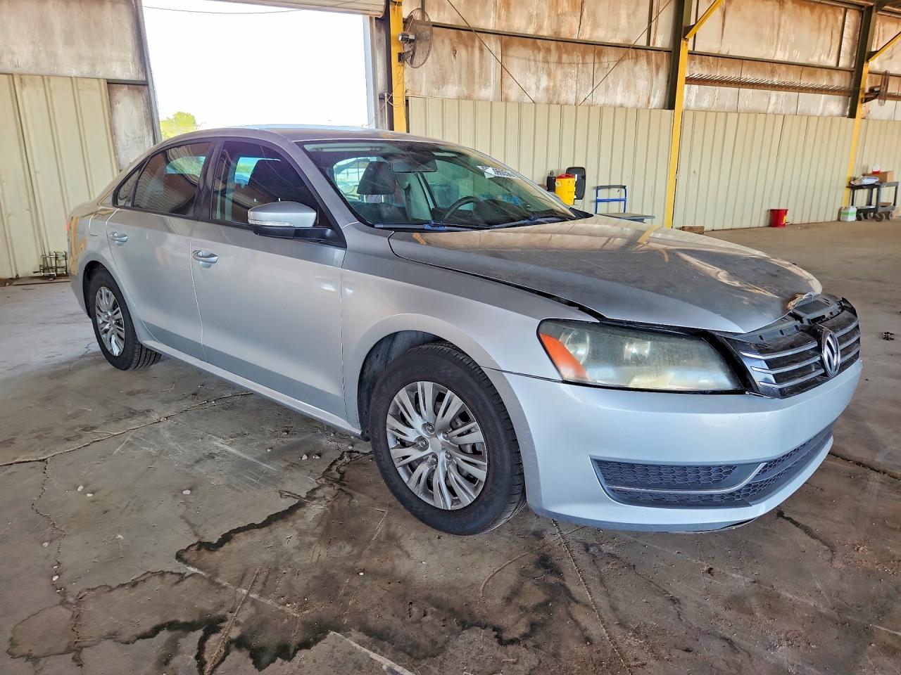 2015 Volkswagen Passat S Silver vin: 1VWAT7A30FC061544