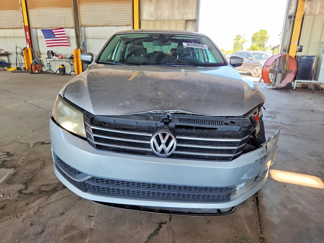 2015 Volkswagen Passat S Silver vin: 1VWAT7A30FC061544