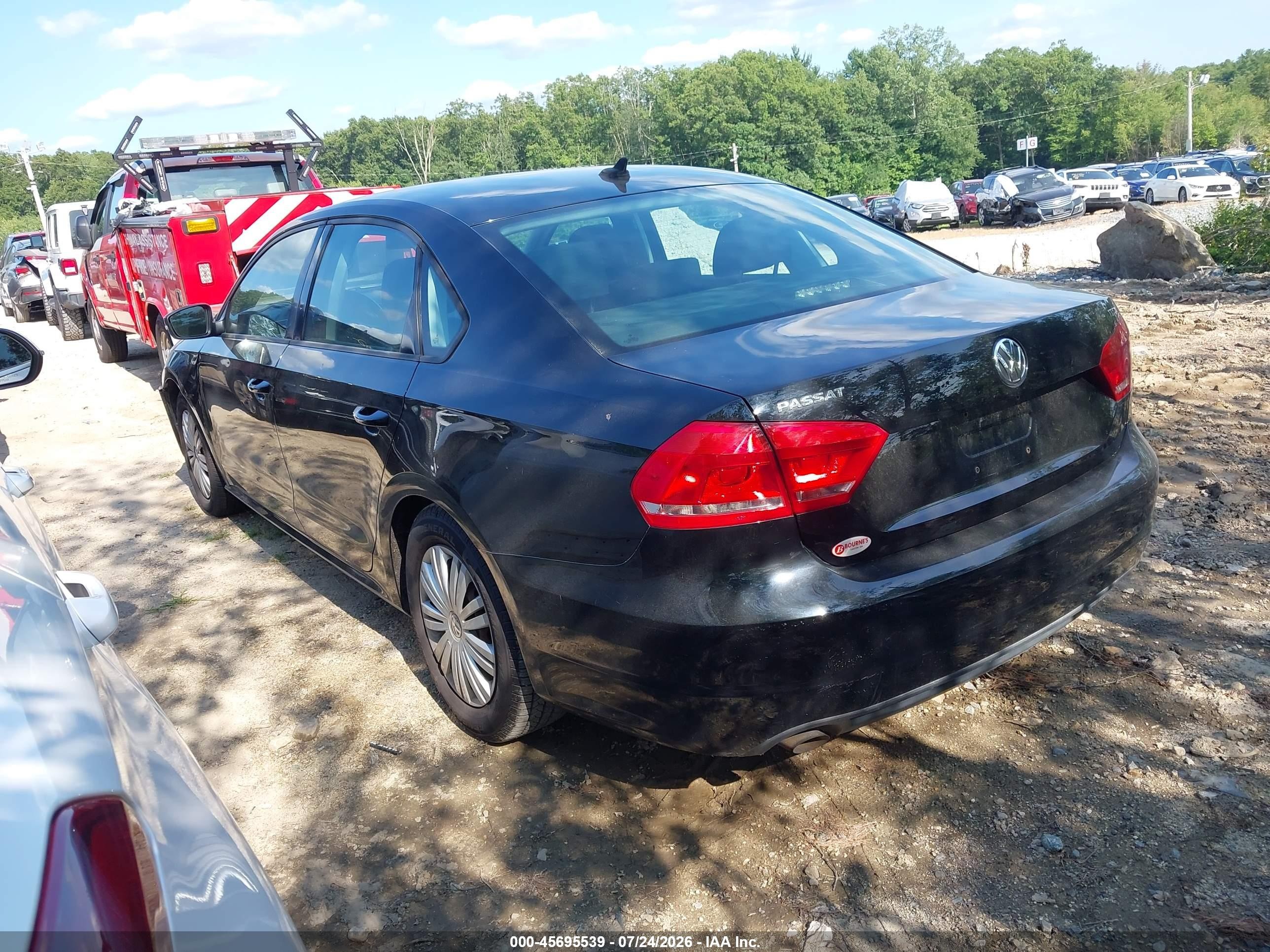 2015 Volkswagen Passat 1.8t S Black vin: 1VWAT7A30FC103226