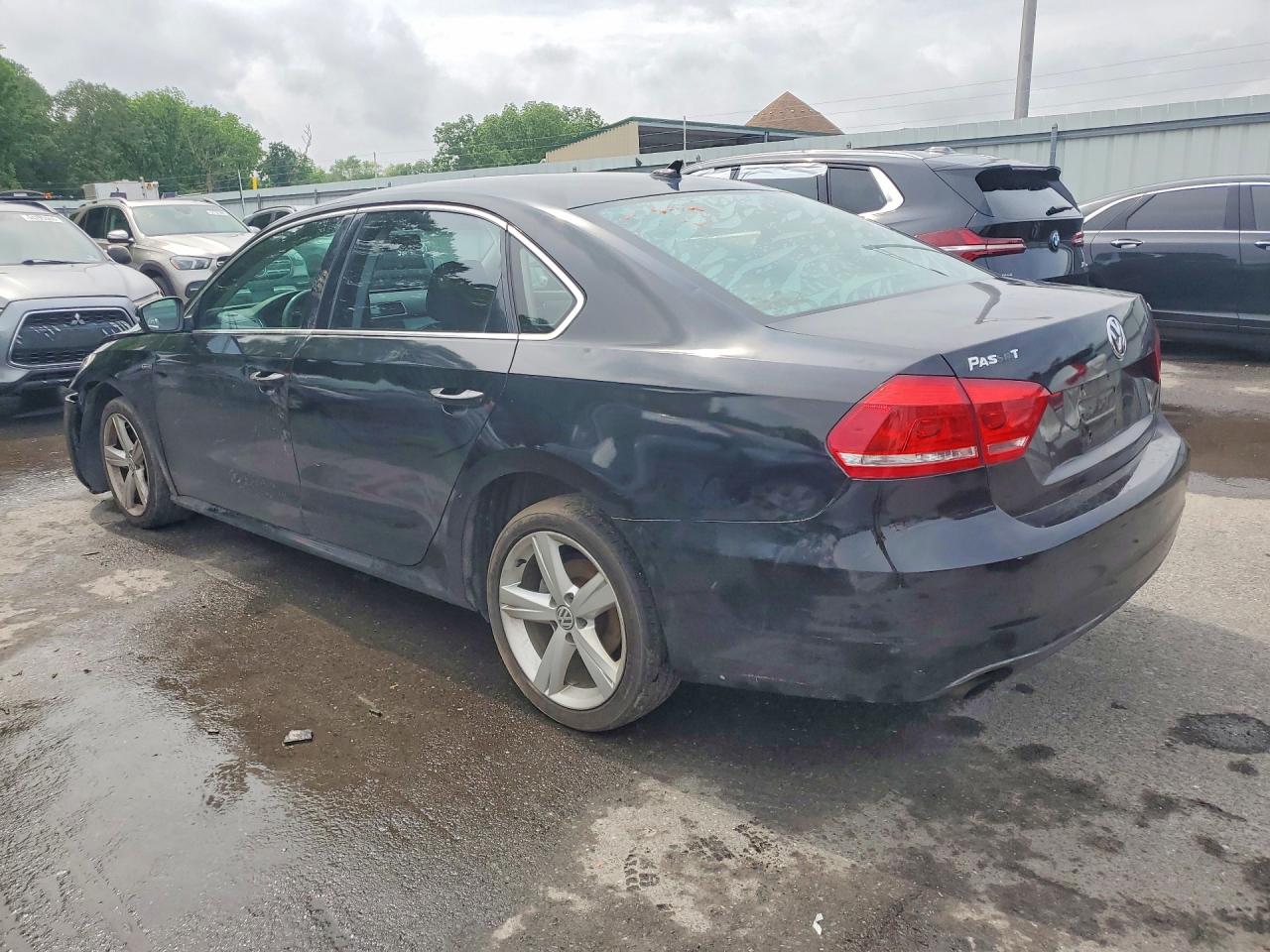 2015 Volkswagen Passat S Black vin: 1VWAT7A30FC116266