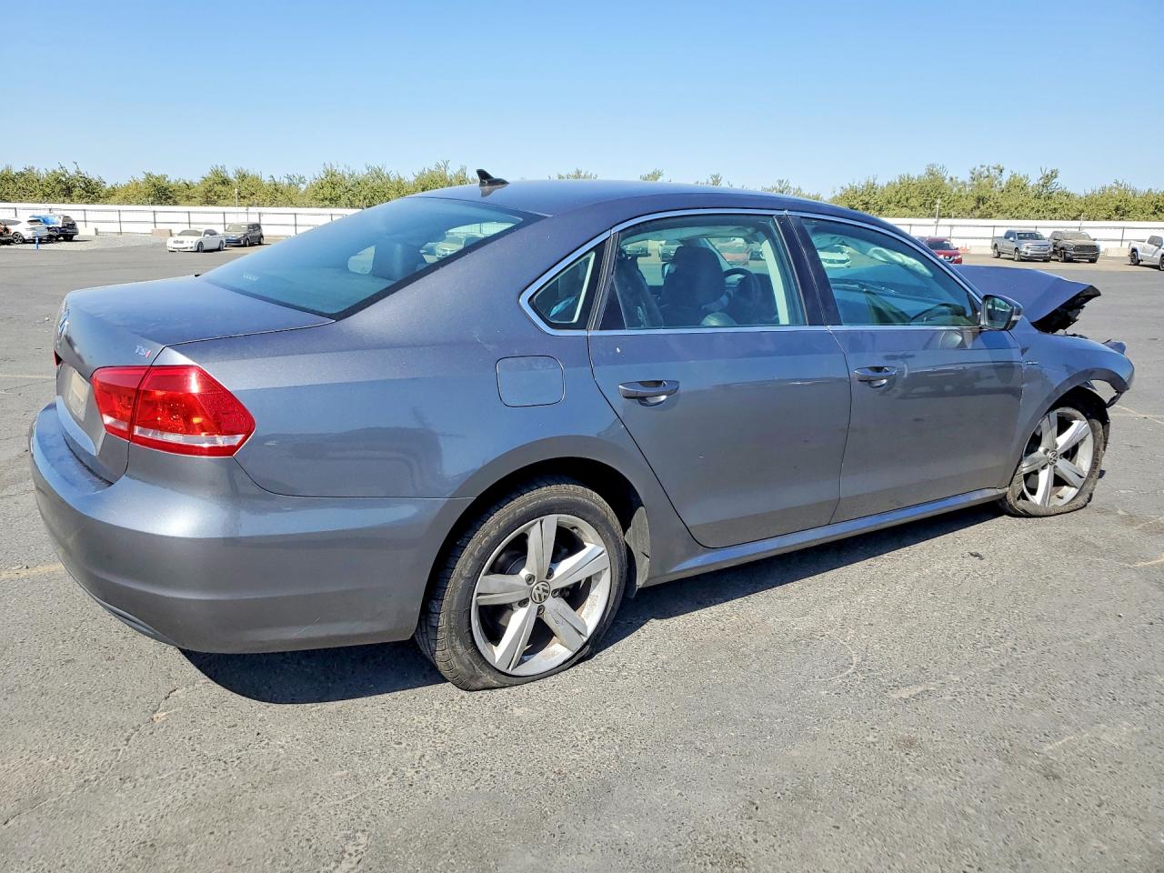 2015 Volkswagen Passat S Charcoal vin: 1VWAT7A30FC117210