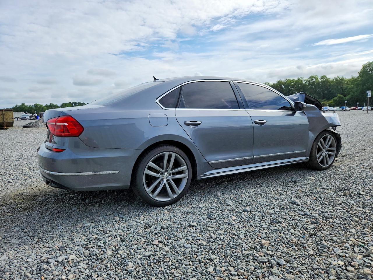 2016 Volkswagen Passat S Серый vin: 1VWAT7A30GC067314