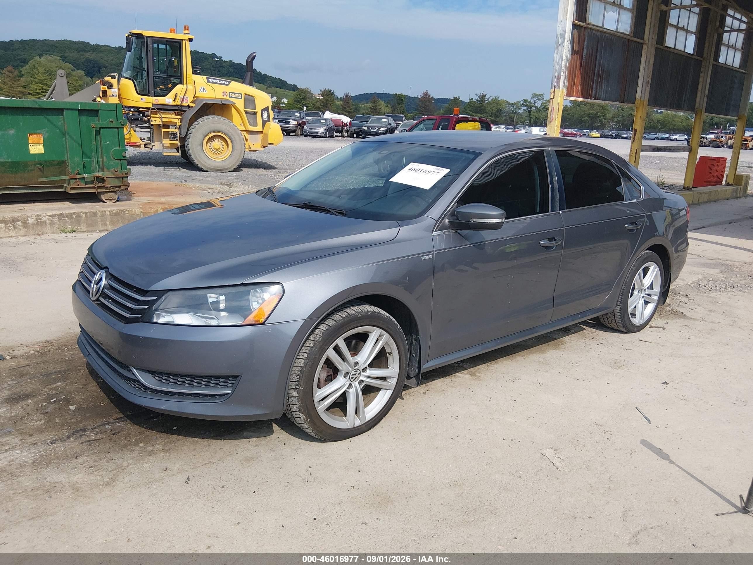 2014 Volkswagen Passat 1.8t Wolfsburg Edition Серый vin: 1VWAT7A31EC037512