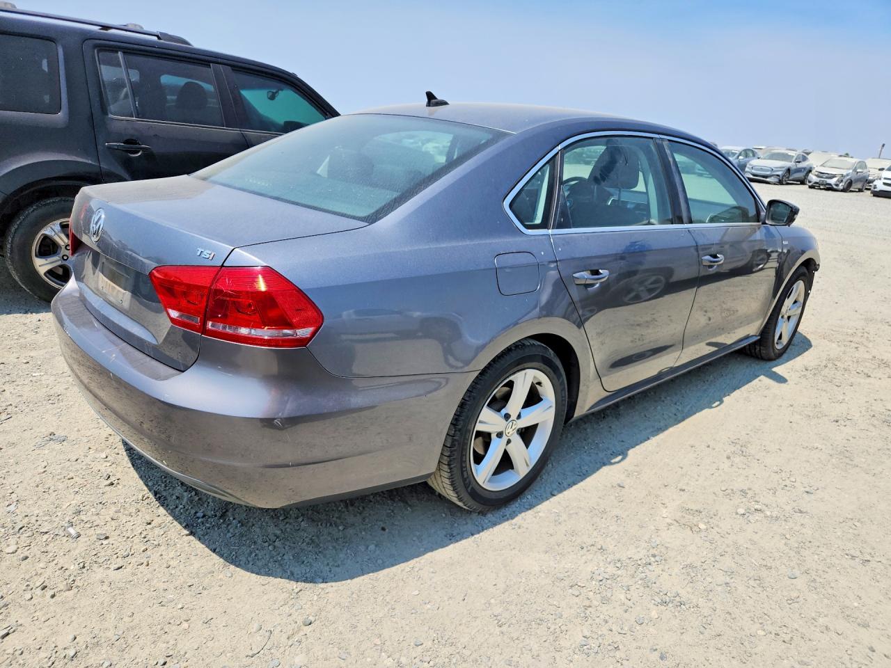 2014 Volkswagen Passat S Gray vin: 1VWAT7A31EC051409