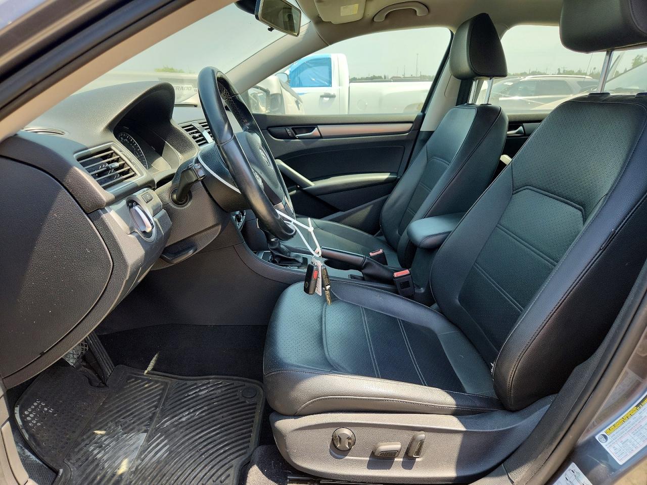 2014 Volkswagen Passat S Gray vin: 1VWAT7A31EC051409