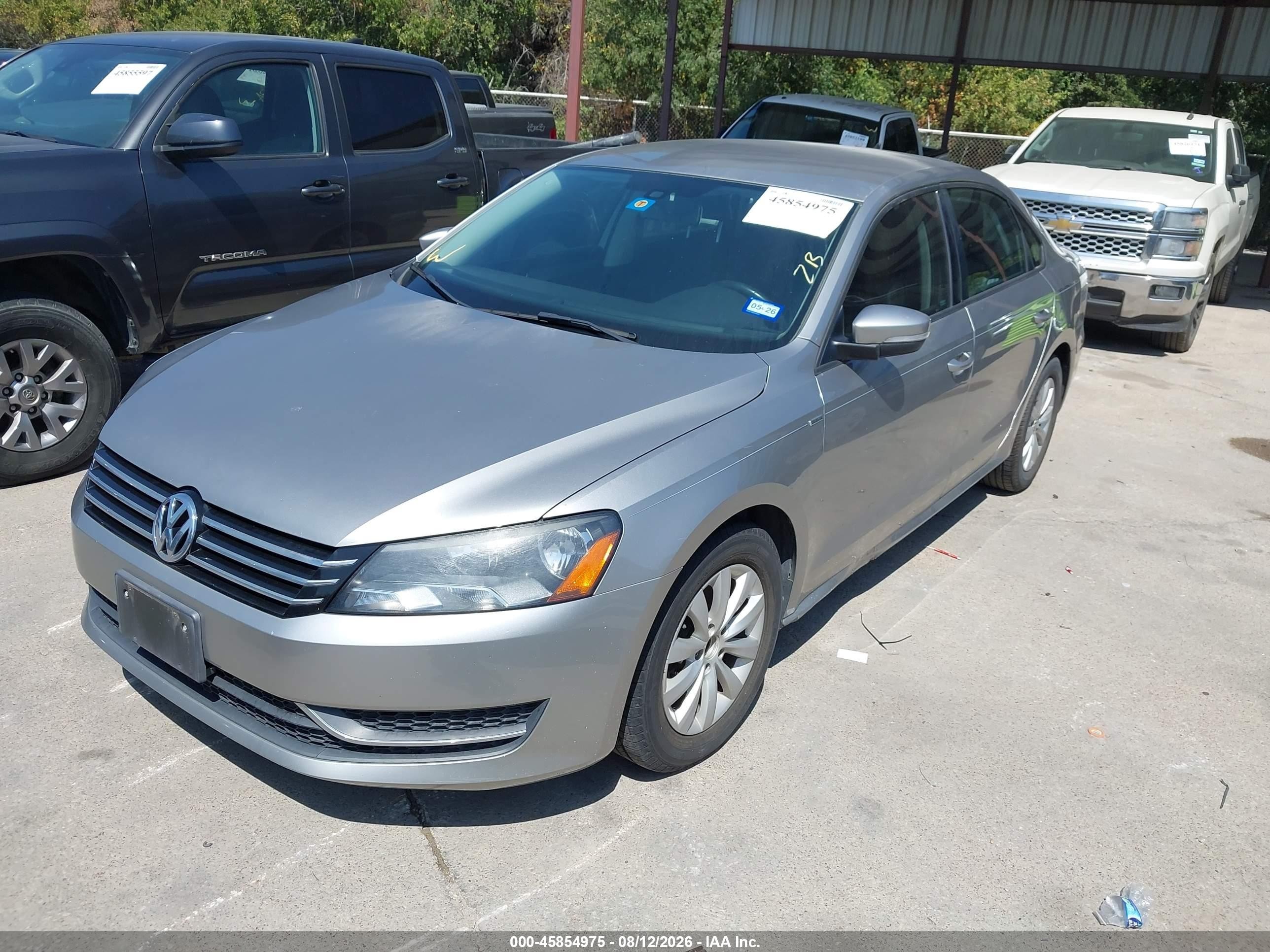 2014 Volkswagen Passat 1.8t Wolfsburg Edition Серебряный vin: 1VWAT7A31EC071269