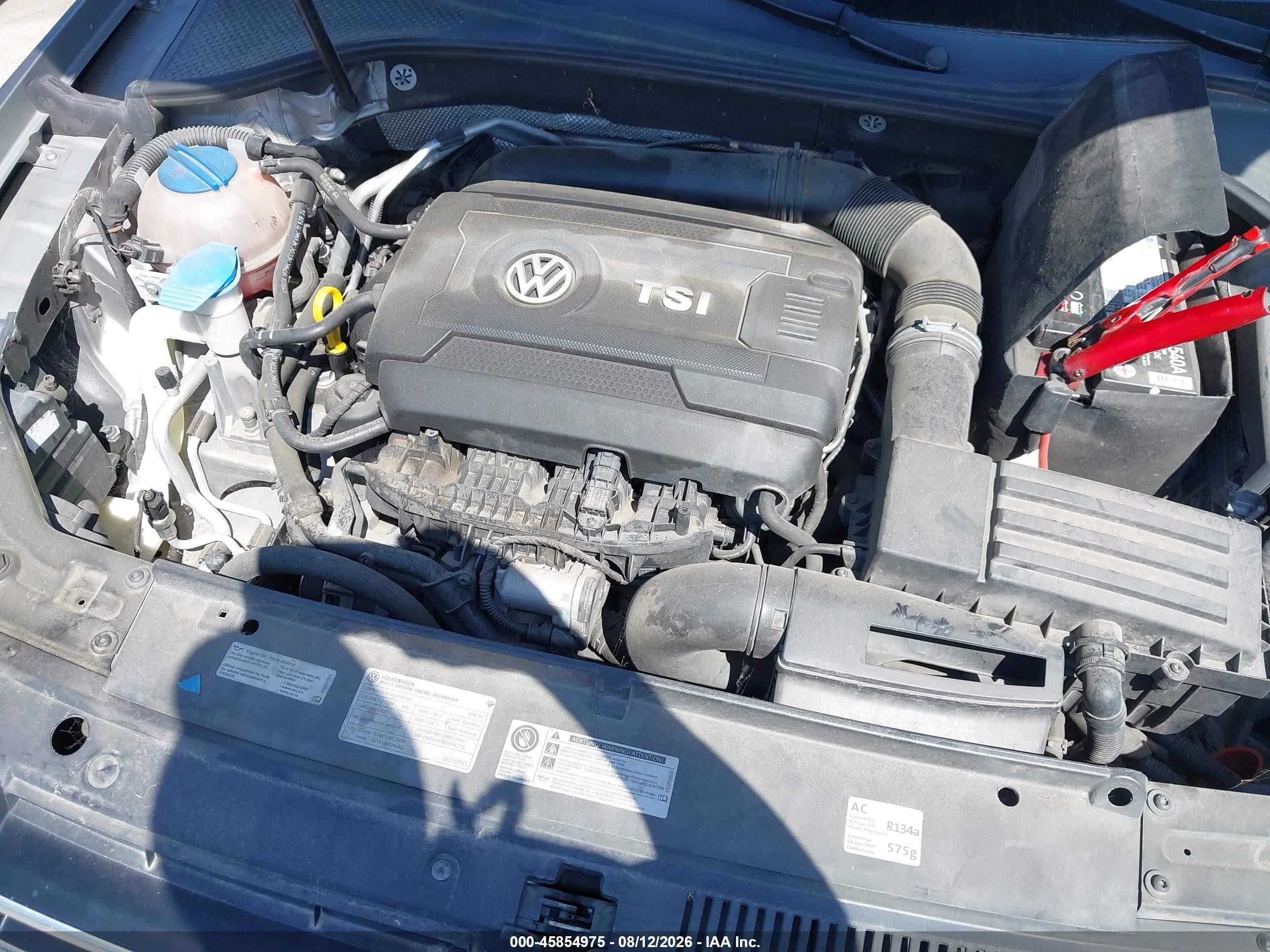 2014 Volkswagen Passat 1.8t Wolfsburg Edition Серебряный vin: 1VWAT7A31EC071269
