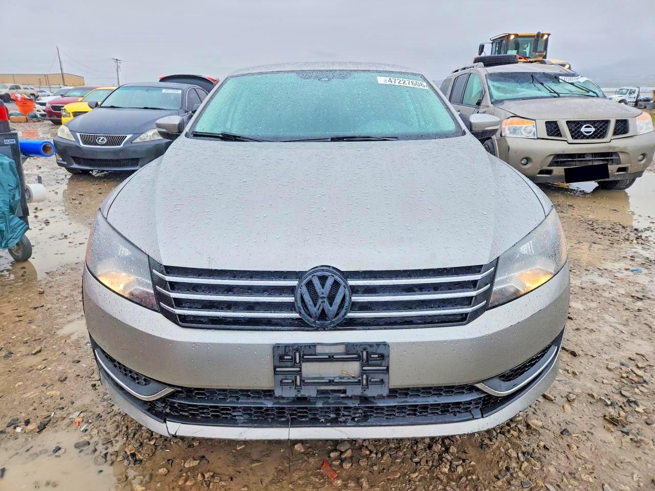 2014 Volkswagen Passat S Silver vin: 1VWAT7A31EC072308