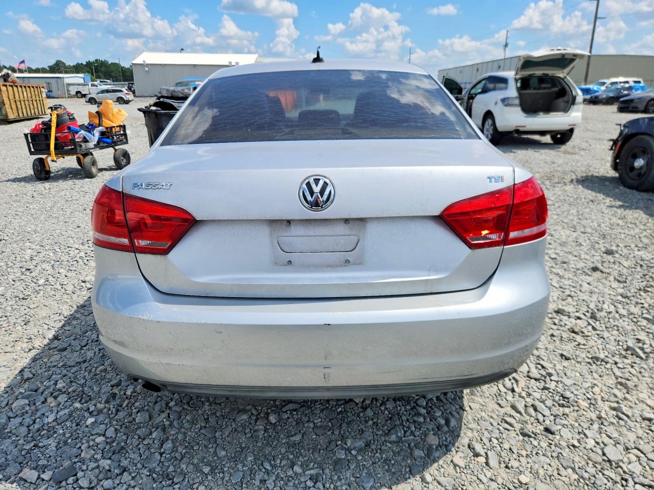 2014 Volkswagen Passat S Silver vin: 1VWAT7A31EC074348
