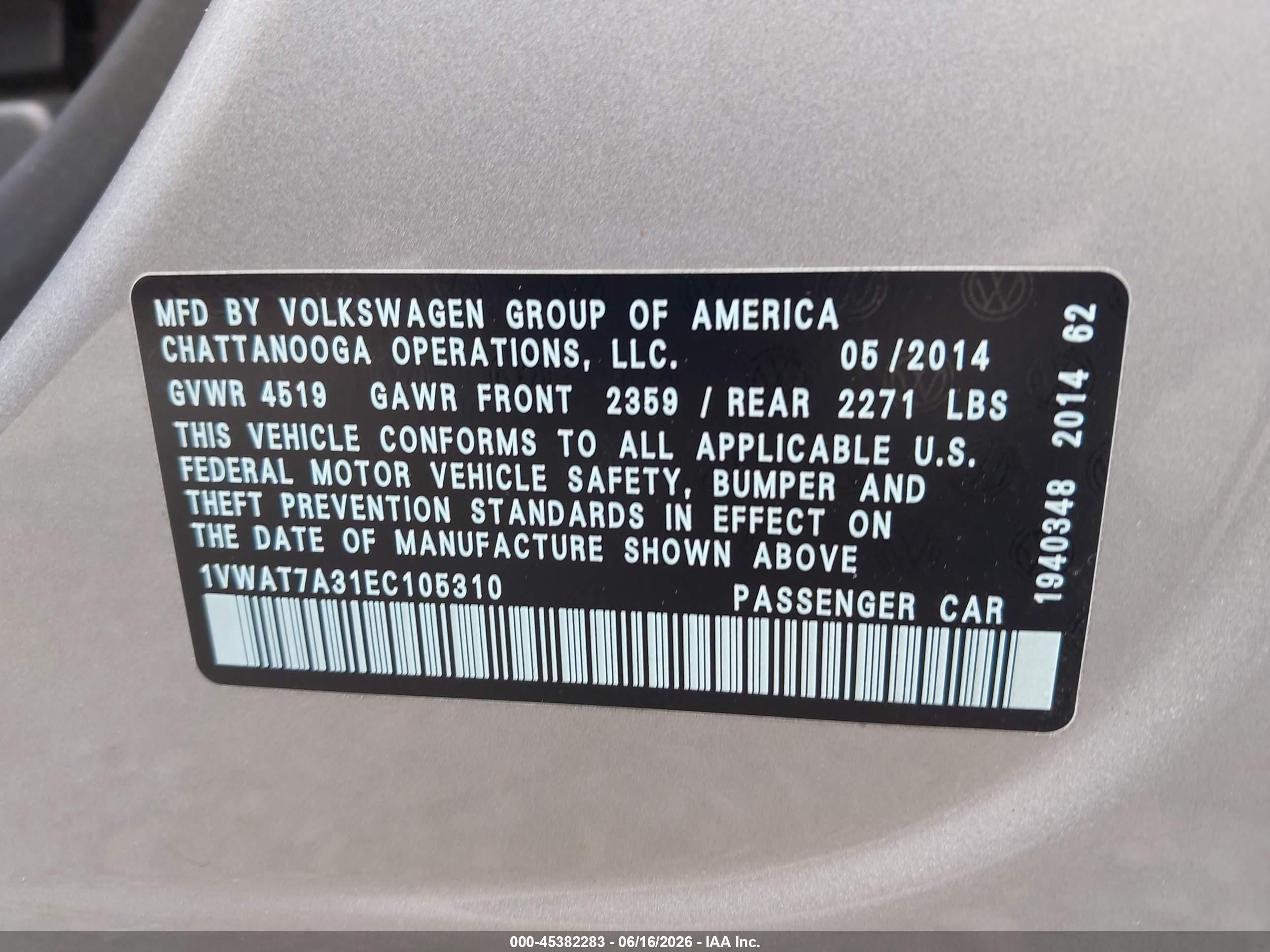 2014 Volkswagen Passat 1.8t S Серебряный vin: 1VWAT7A31EC105310