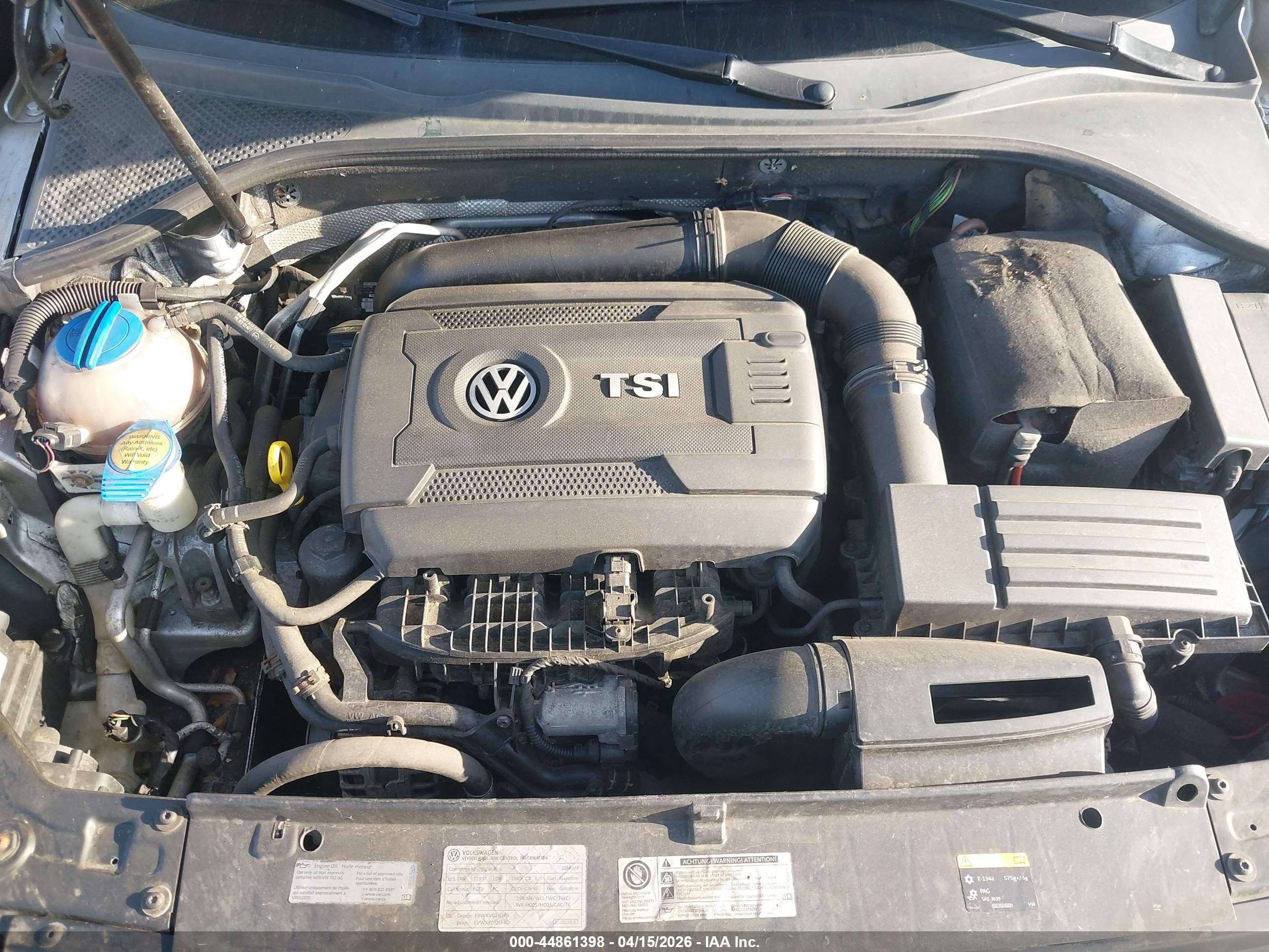 2014 Volkswagen Passat 1.8t Wolfsburg Edition Silver vin: 1VWAT7A31EC120423