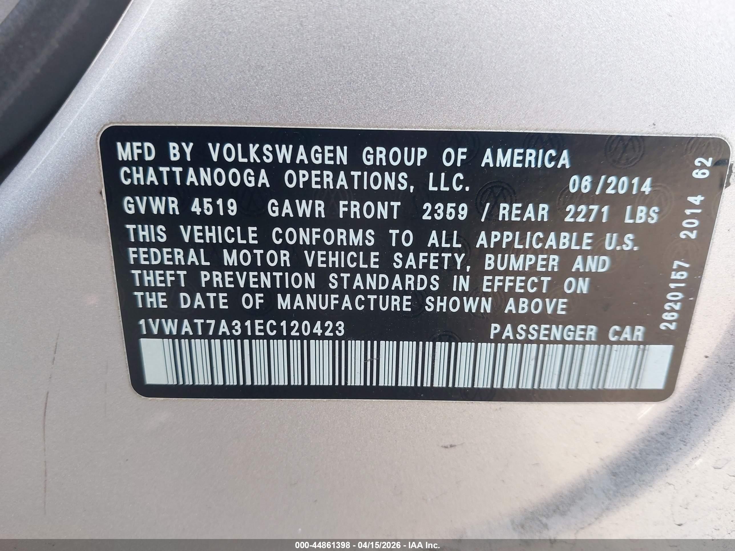 2014 Volkswagen Passat 1.8t Wolfsburg Edition Silver vin: 1VWAT7A31EC120423