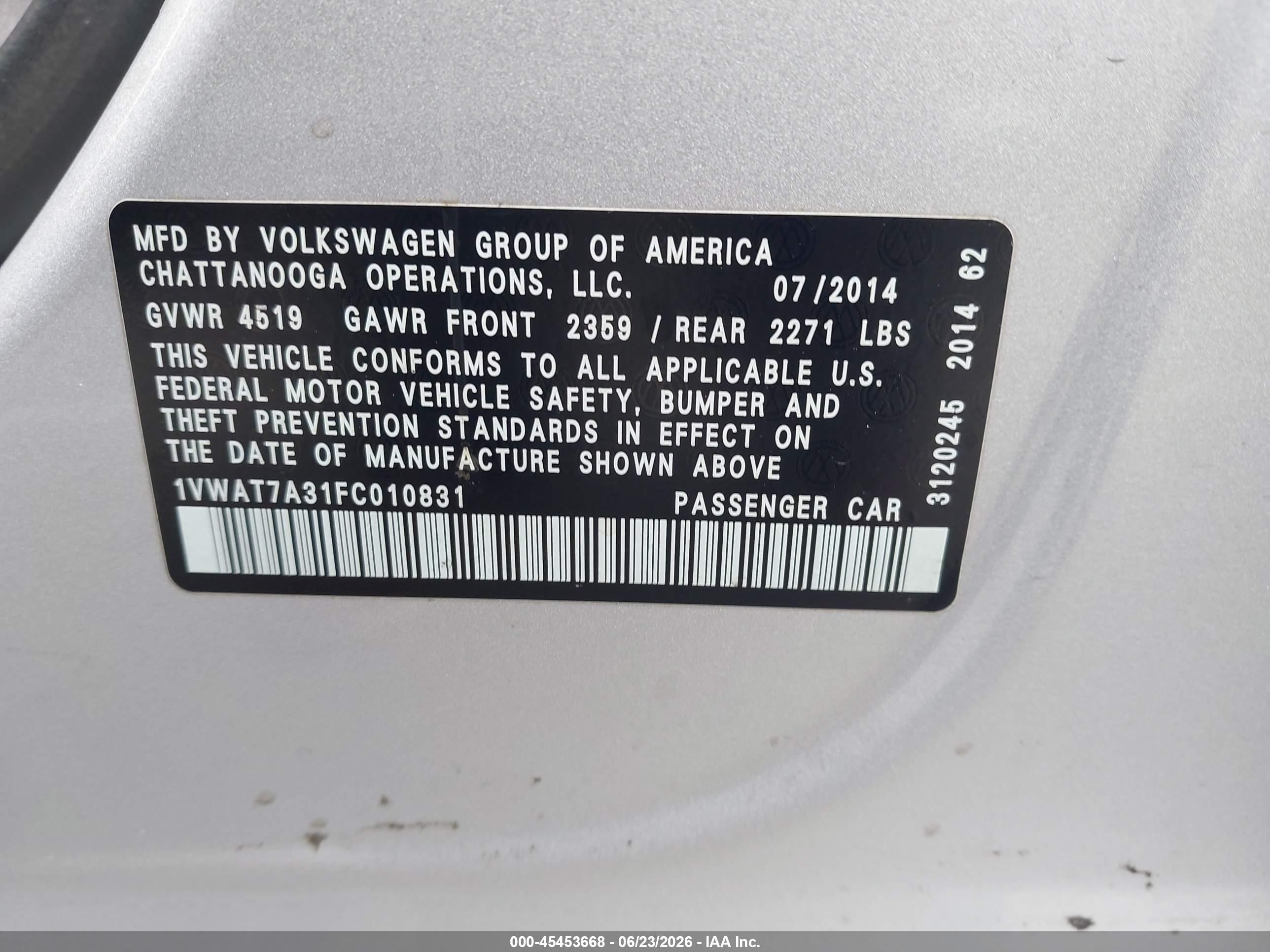 2015 Volkswagen Passat 1.8t Wolfsburg Edition Silver vin: 1VWAT7A31FC010831
