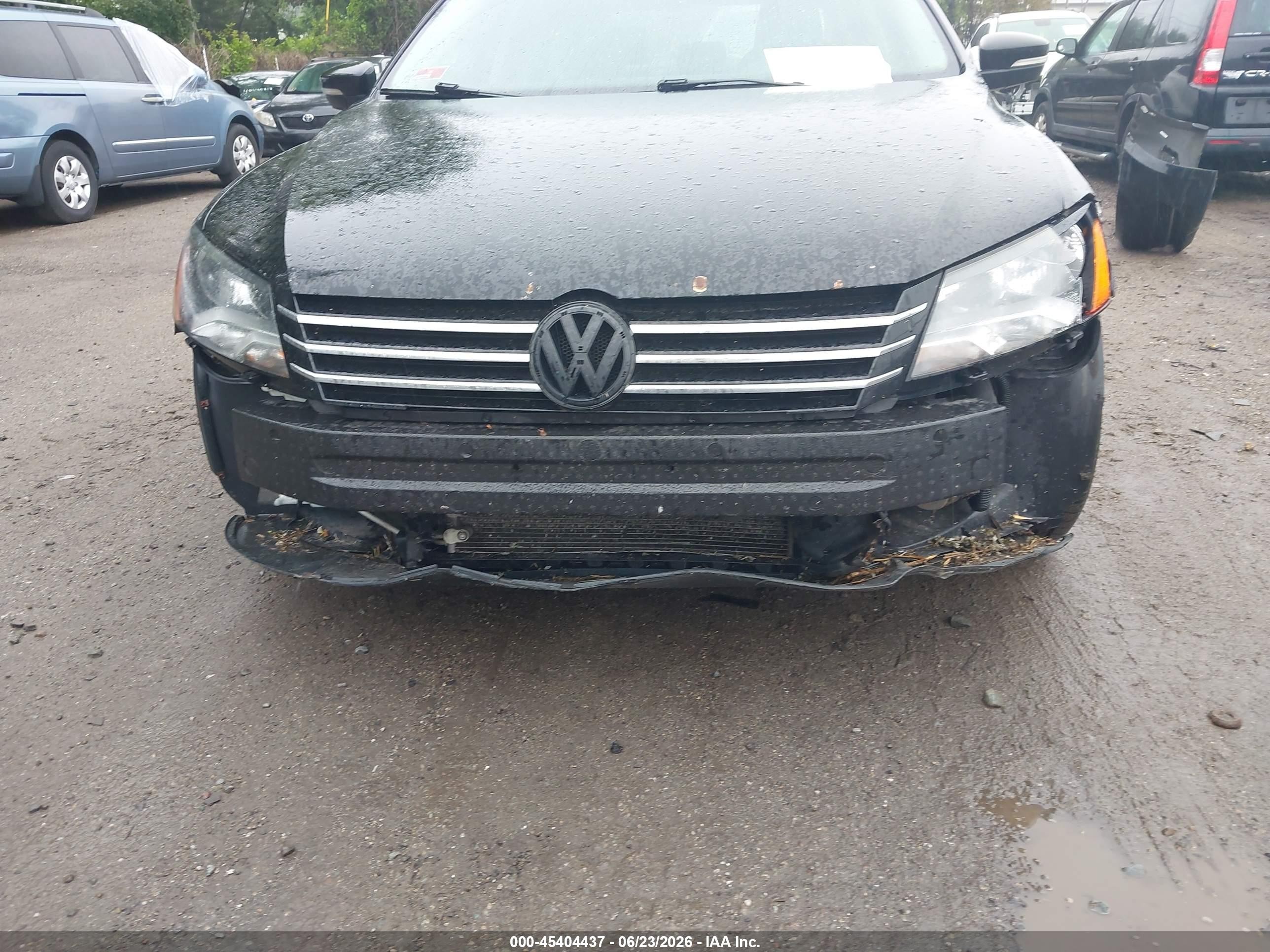 2015 Volkswagen Passat 1.8t S Black vin: 1VWAT7A31FC019173