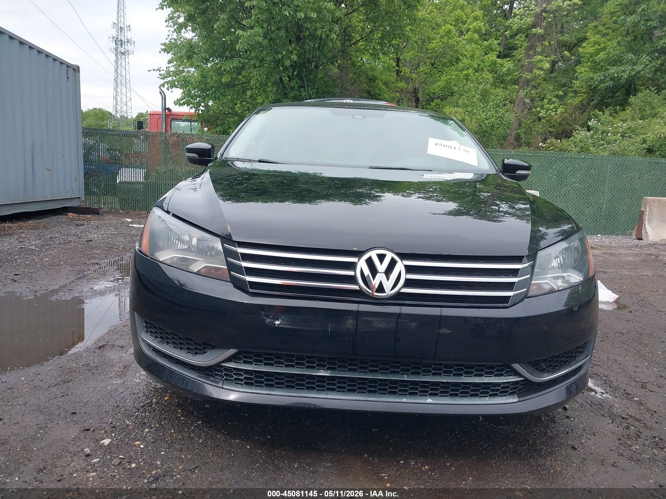 2015 Volkswagen Passat 1.8t S Black vin: 1VWAT7A31FC040976