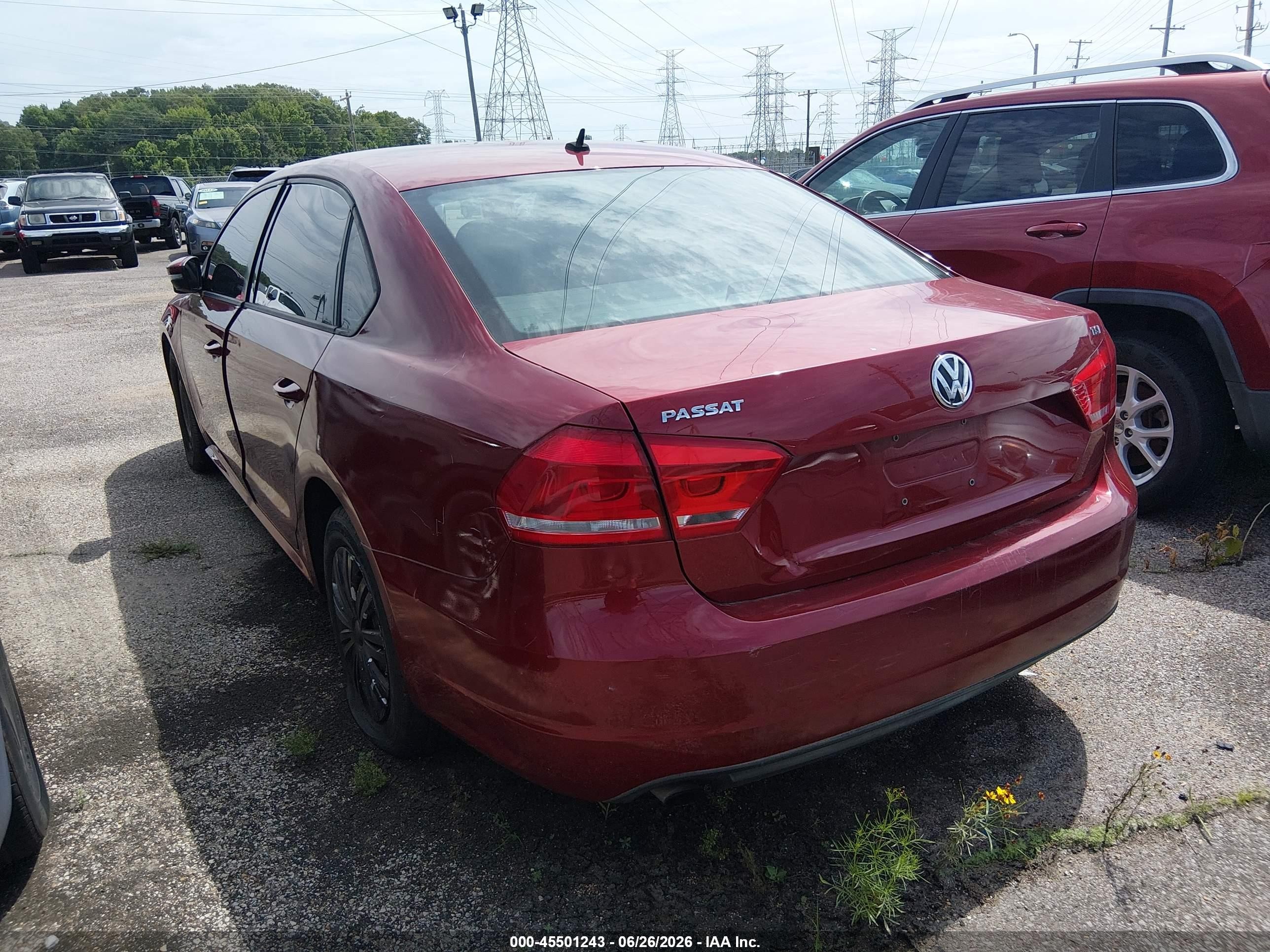 2015 Volkswagen Passat 1.8t S Burgundy vin: 1VWAT7A31FC047393