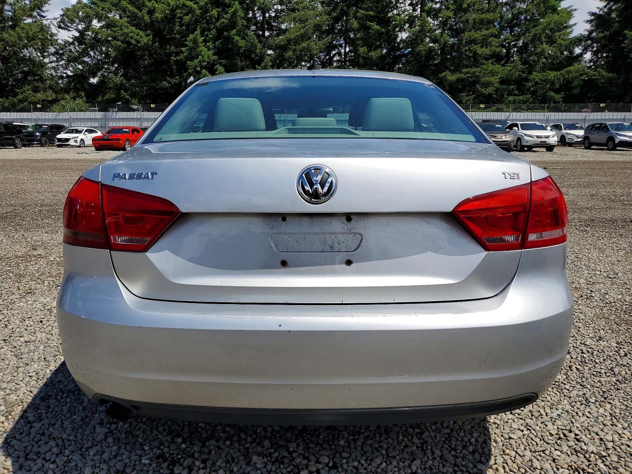 2015 Volkswagen Passat S Silver vin: 1VWAT7A31FC050763