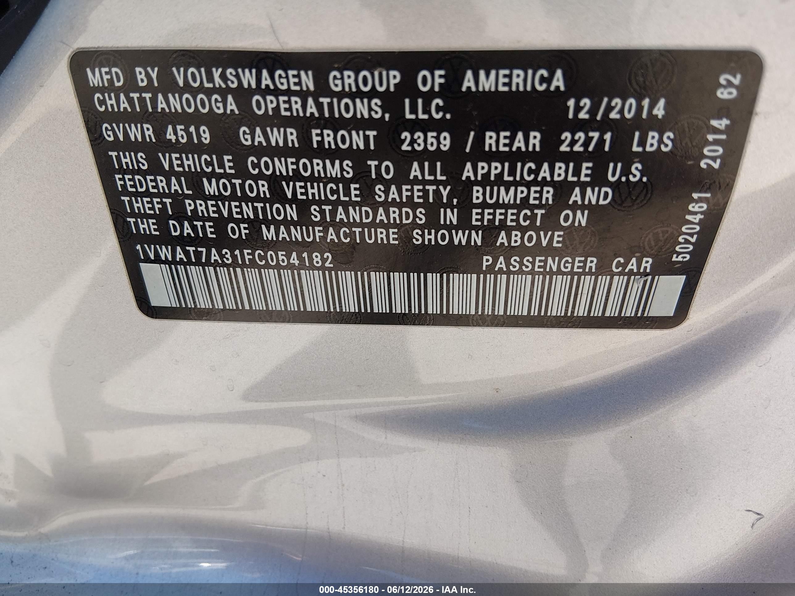 2015 Volkswagen Passat 1.8t Wolfsburg Edition Серебряный vin: 1VWAT7A31FC054182