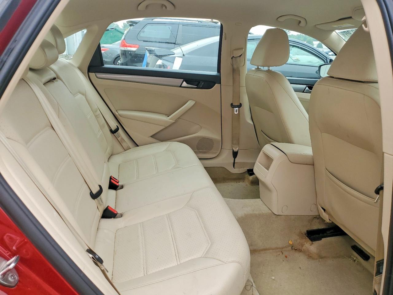 2015 Volkswagen Passat S Red vin: 1VWAT7A31FC086744
