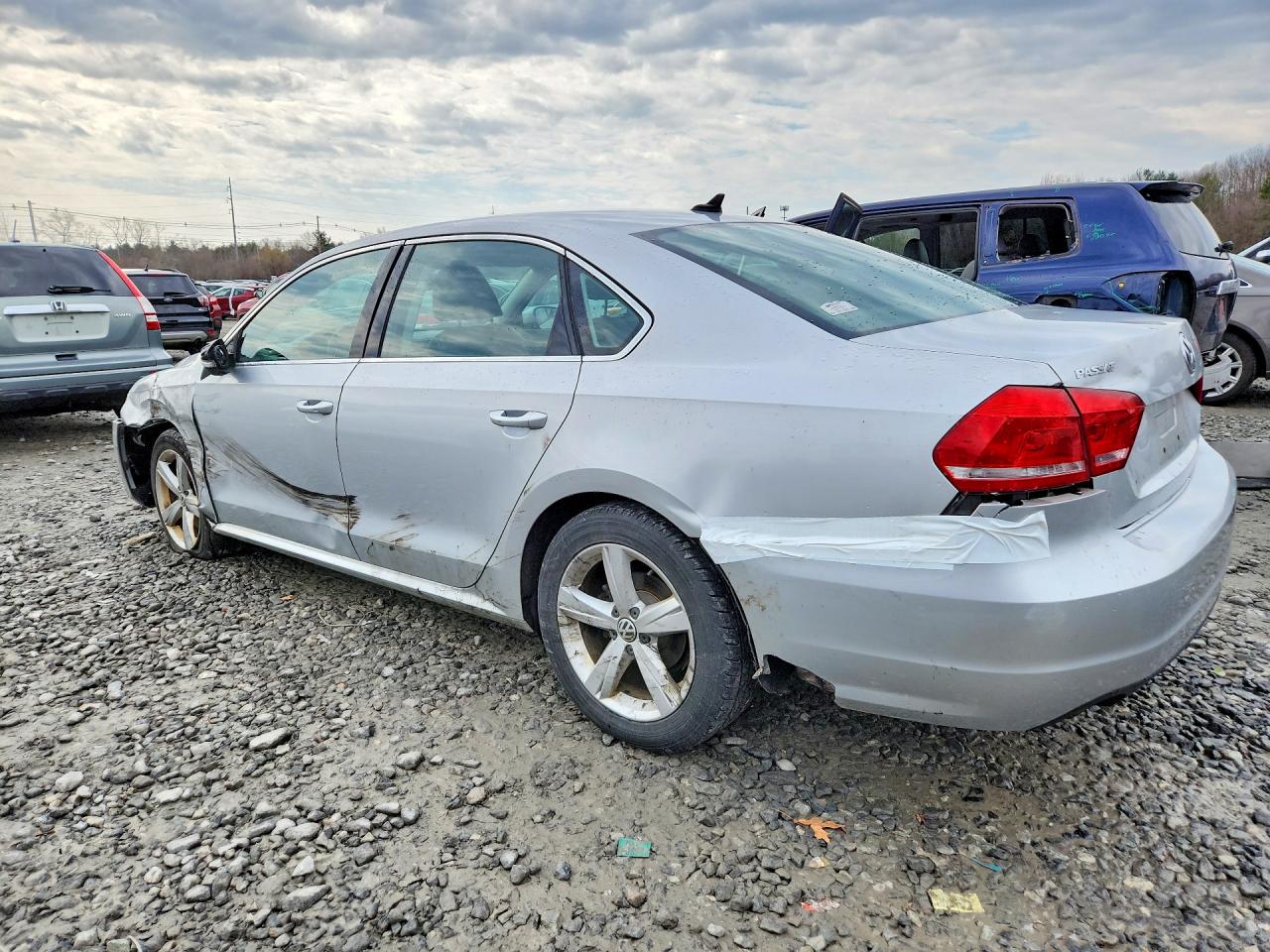 2015 Volkswagen Passat S Silver vin: 1VWAT7A31FC087912