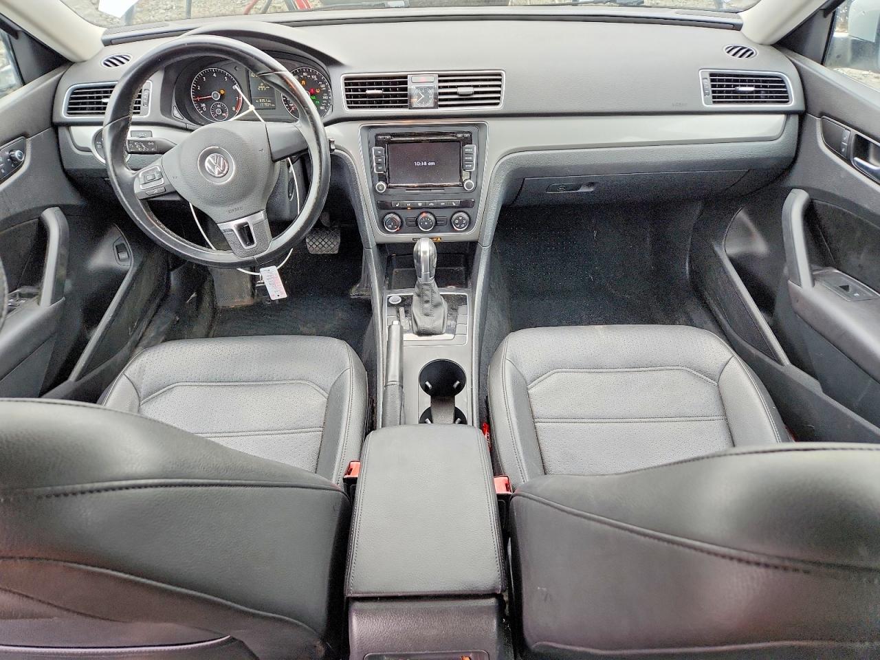 2015 Volkswagen Passat S Silver vin: 1VWAT7A31FC087912