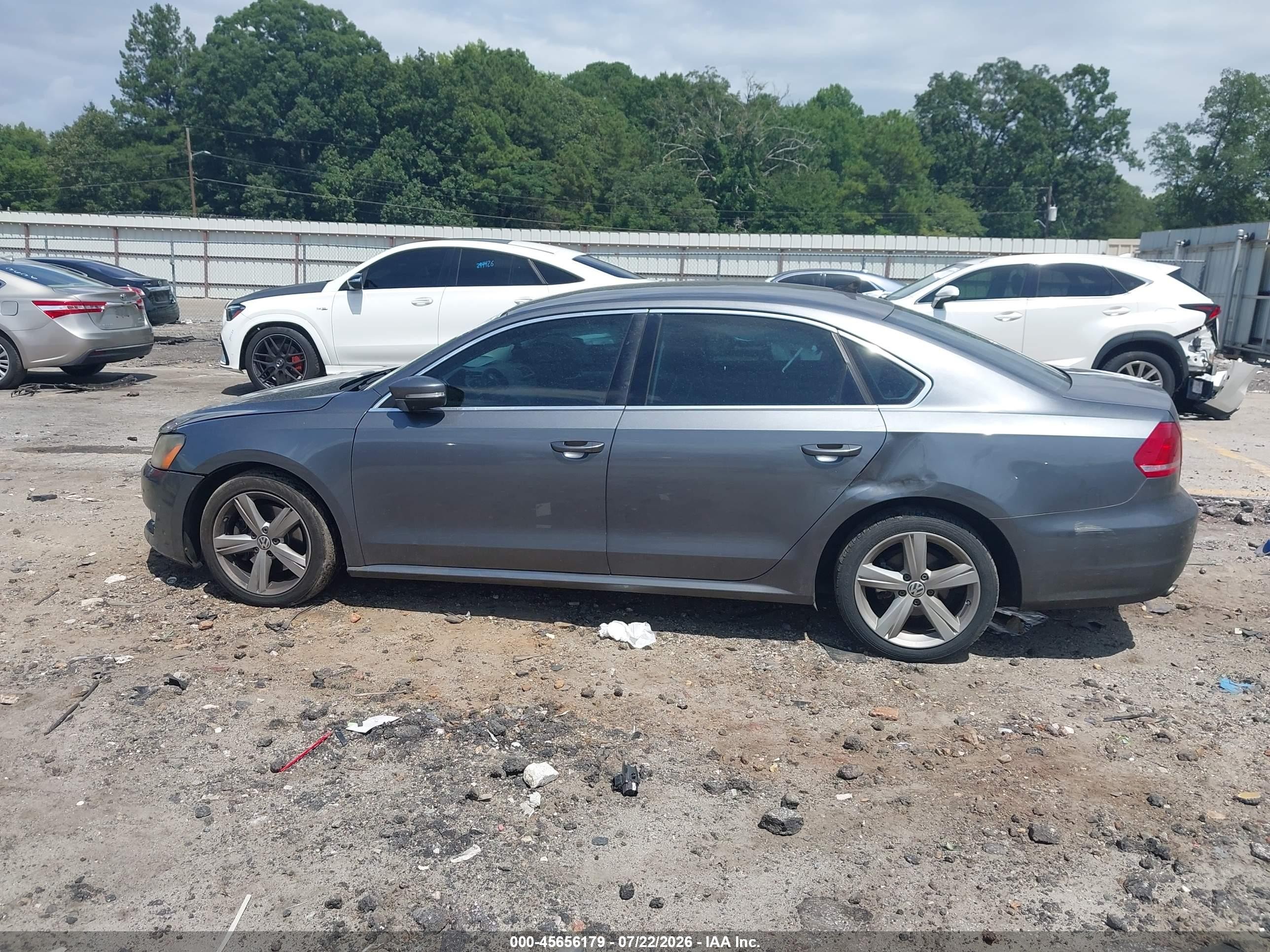 2015 Volkswagen Passat 1.8t Limited Edition Gray vin: 1VWAT7A31FC089188