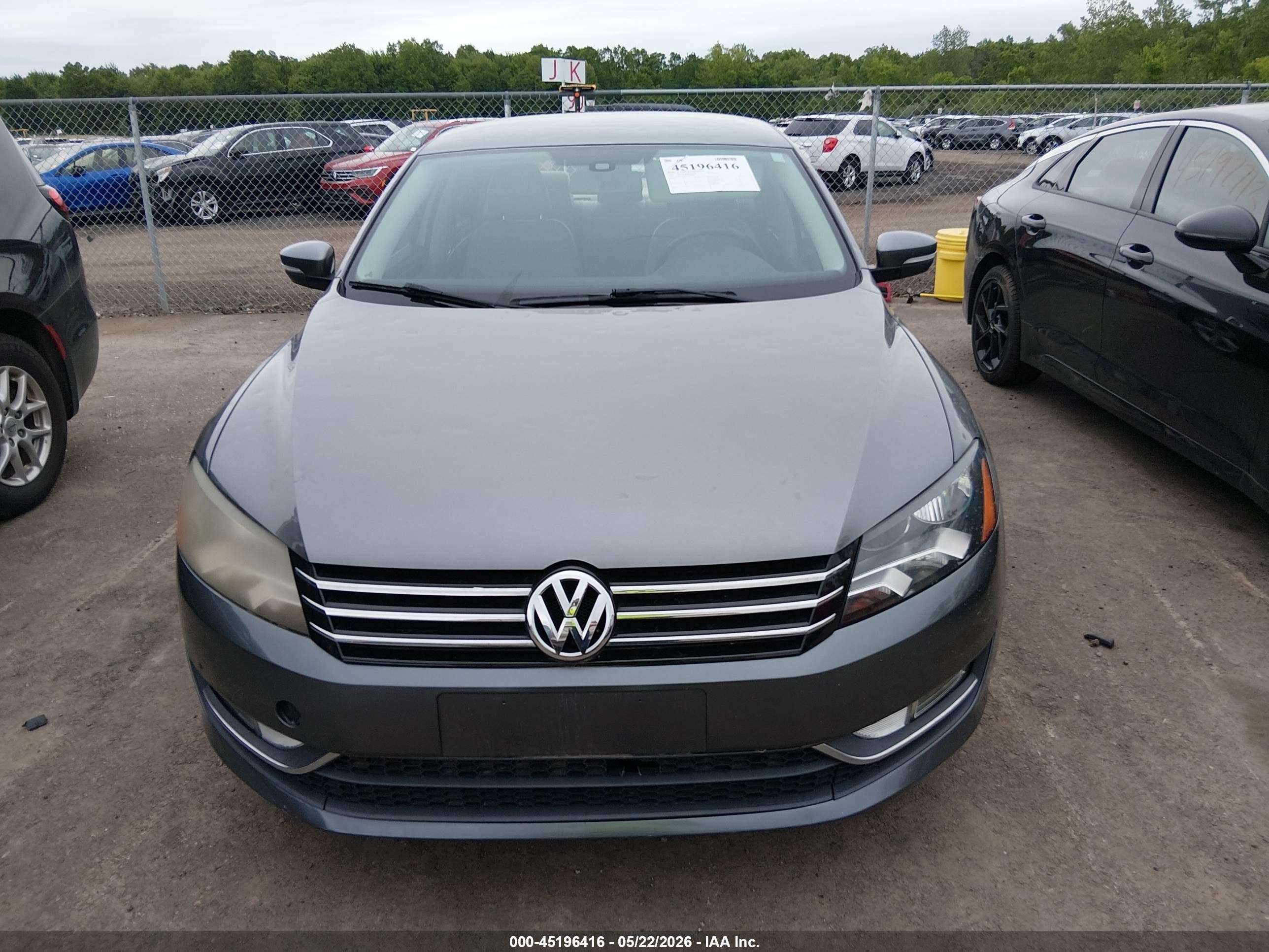 2015 Volkswagen Passat 1.8t Limited Edition Gray vin: 1VWAT7A31FC099137