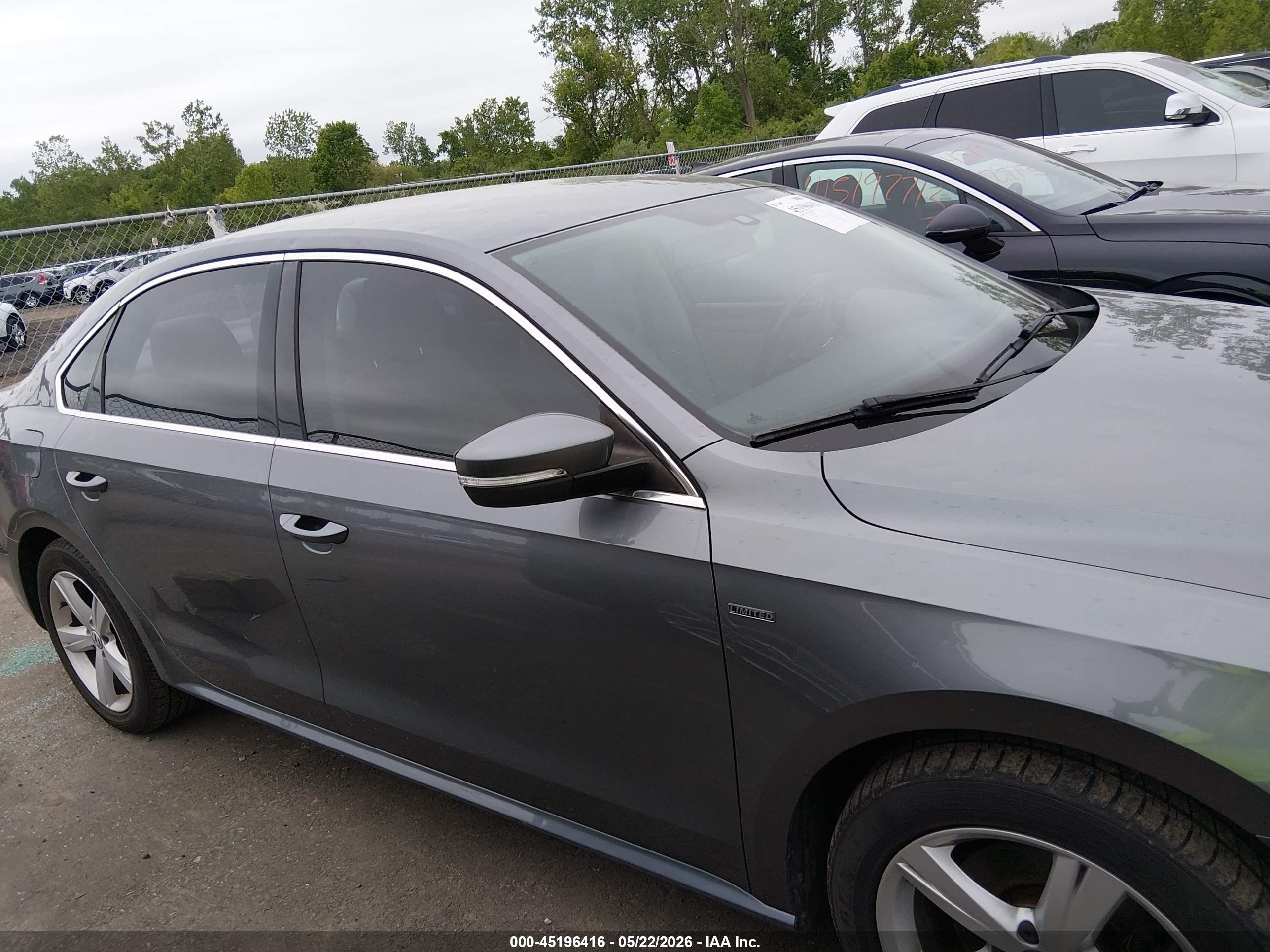 2015 Volkswagen Passat 1.8t Limited Edition Gray vin: 1VWAT7A31FC099137