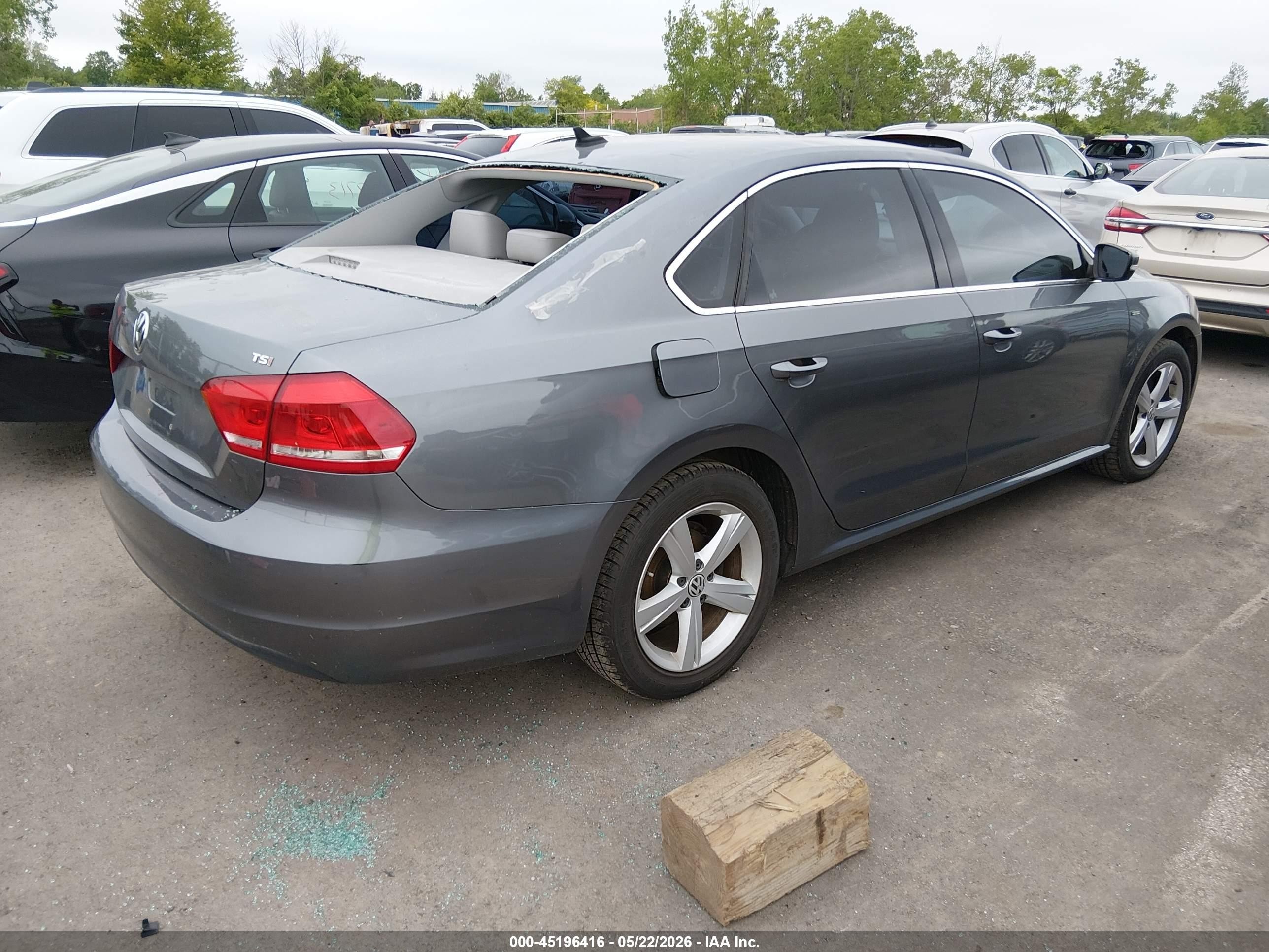 2015 Volkswagen Passat 1.8t Limited Edition Gray vin: 1VWAT7A31FC099137