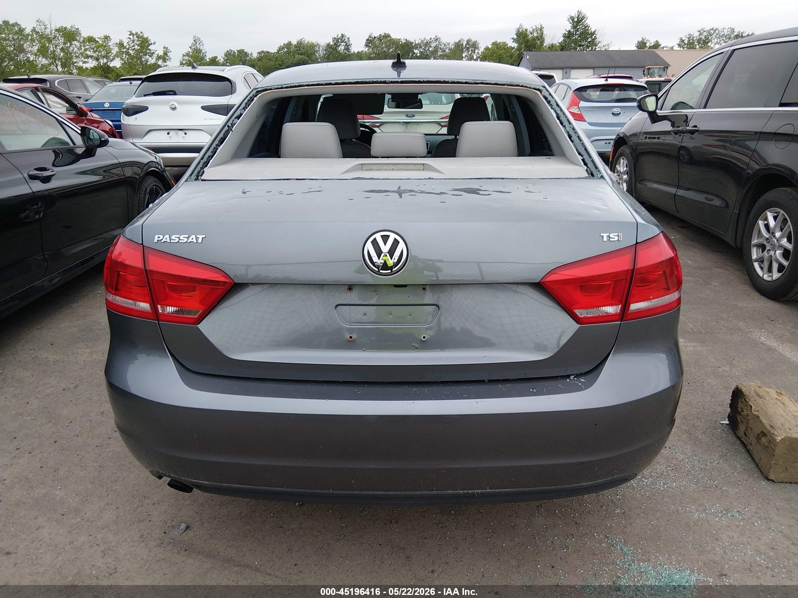 2015 Volkswagen Passat 1.8t Limited Edition Gray vin: 1VWAT7A31FC099137