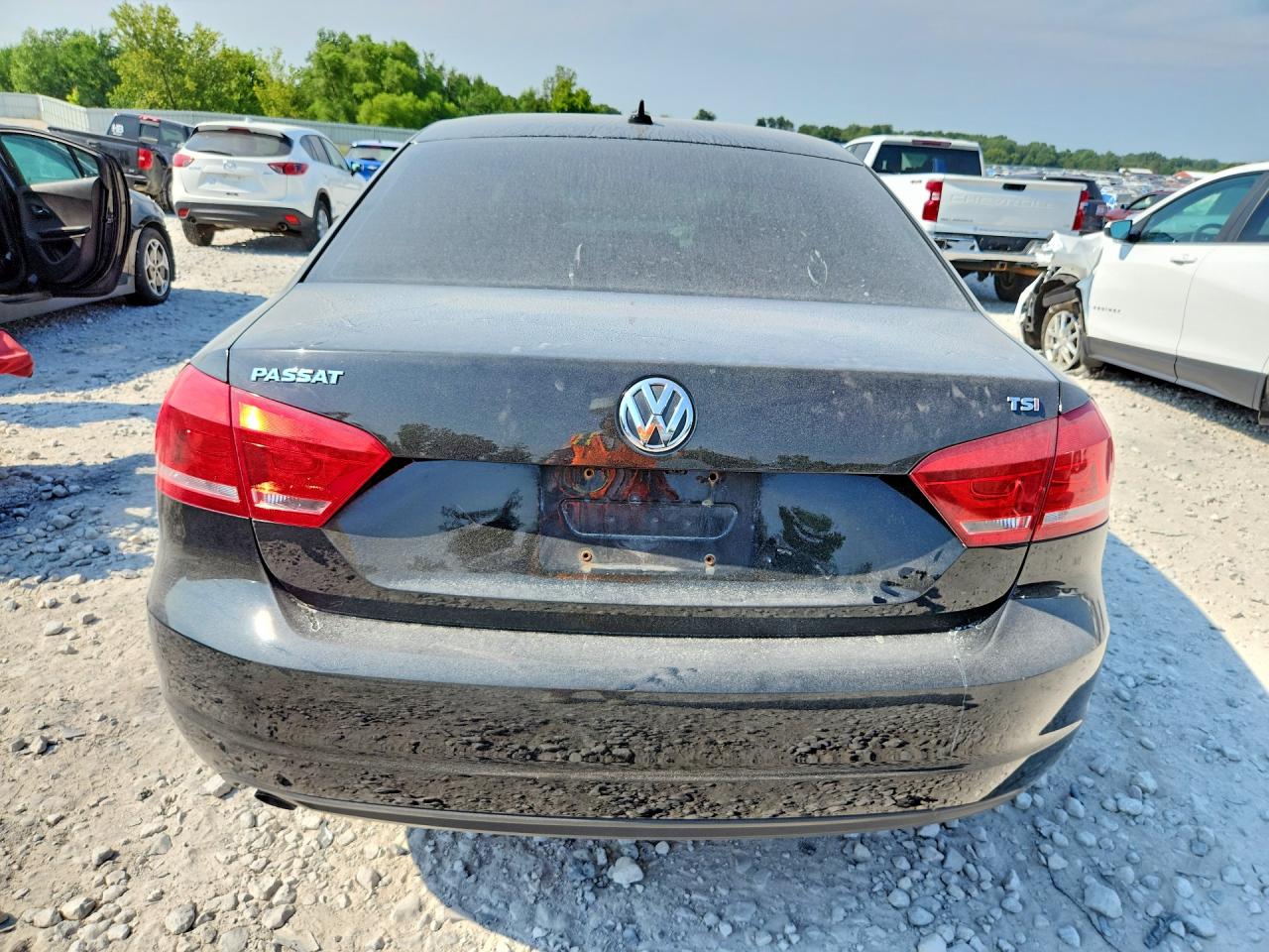 2015 Volkswagen Passat S Black vin: 1VWAT7A31FC103526