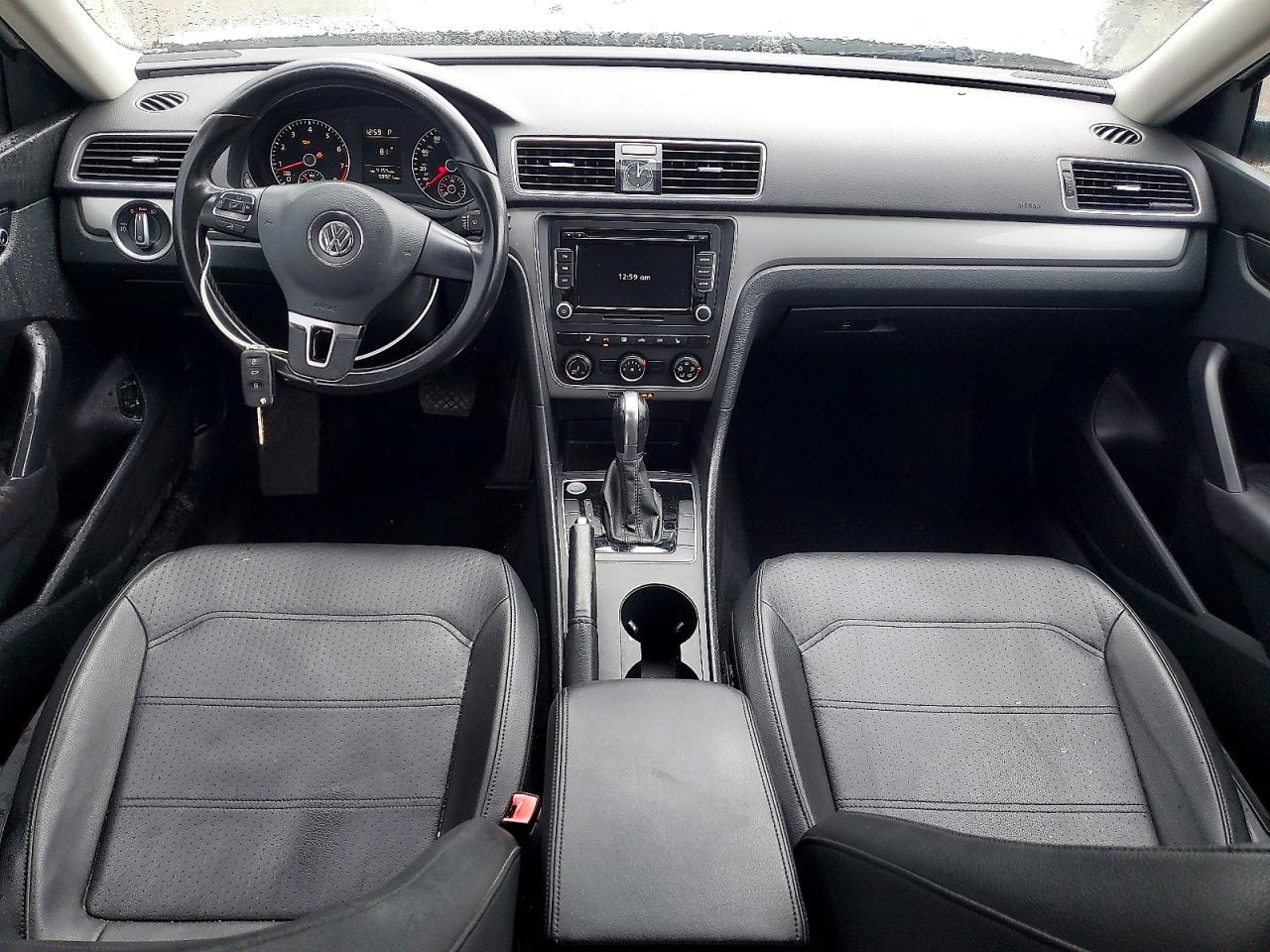 2015 Volkswagen Passat S Белый vin: 1VWAT7A31FC106183